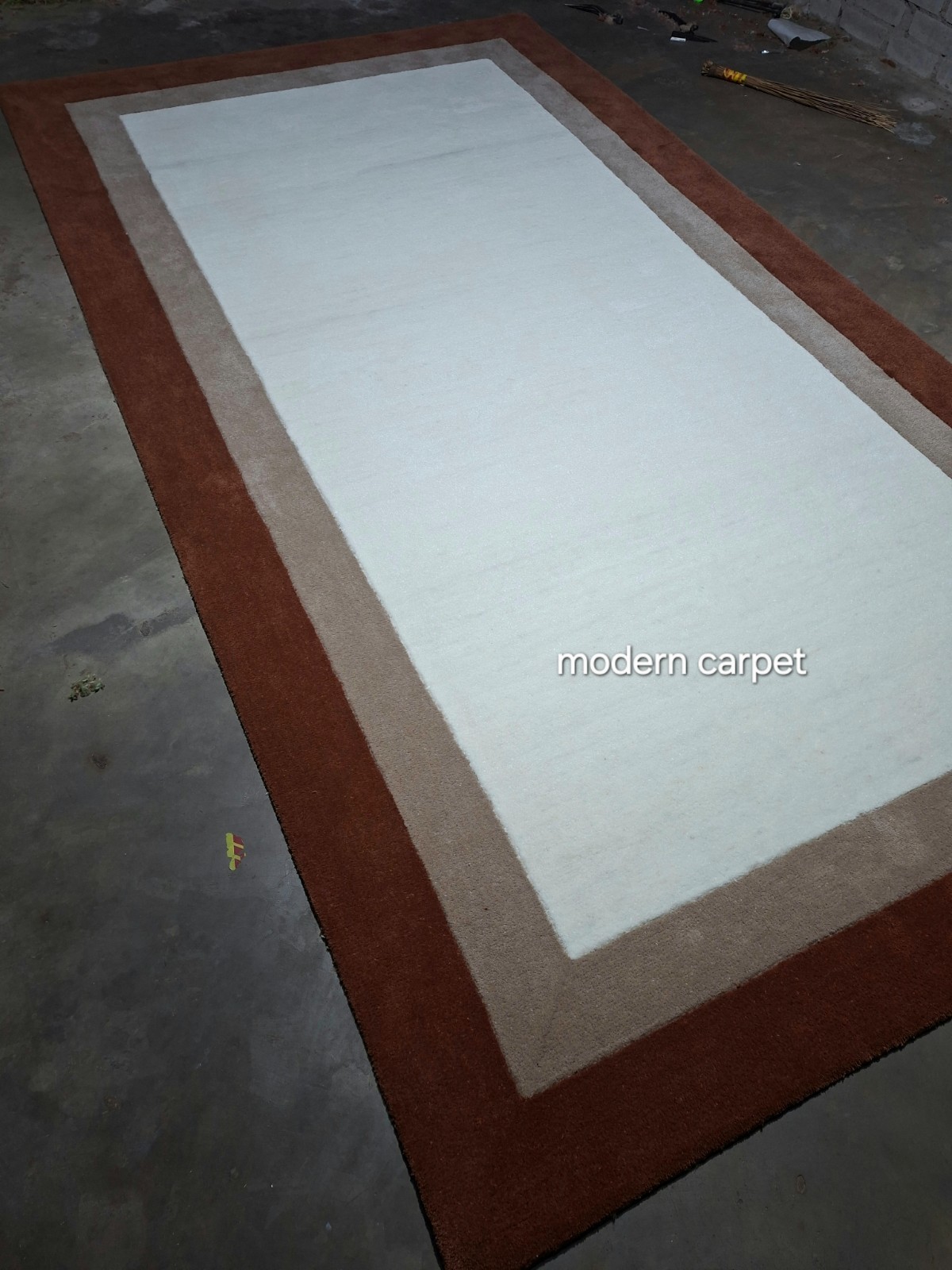 Irregular Shape Rugs Handmade 100% Woolen Hand Tufted For Home Decoration