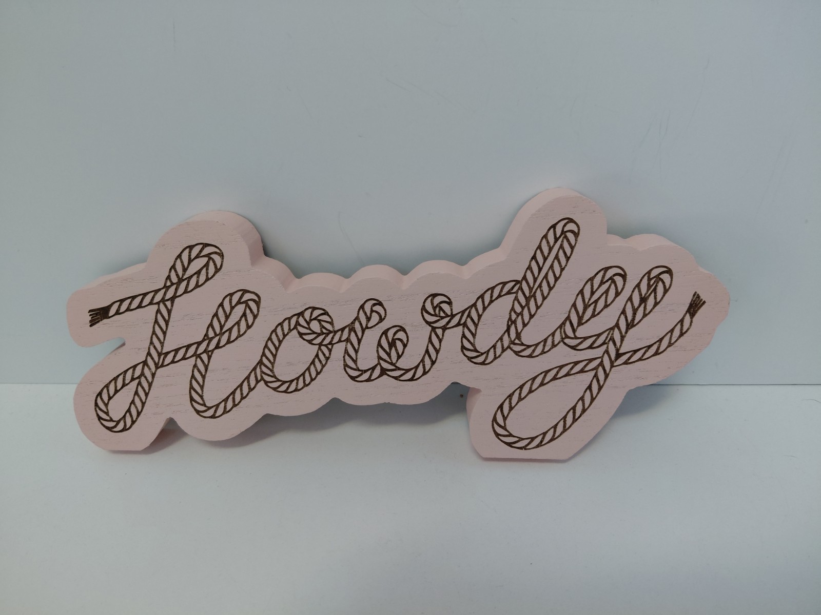 HOWDY Script Tabletop Classroom Decor Rustic Cowboy Western 9″ Length NWT