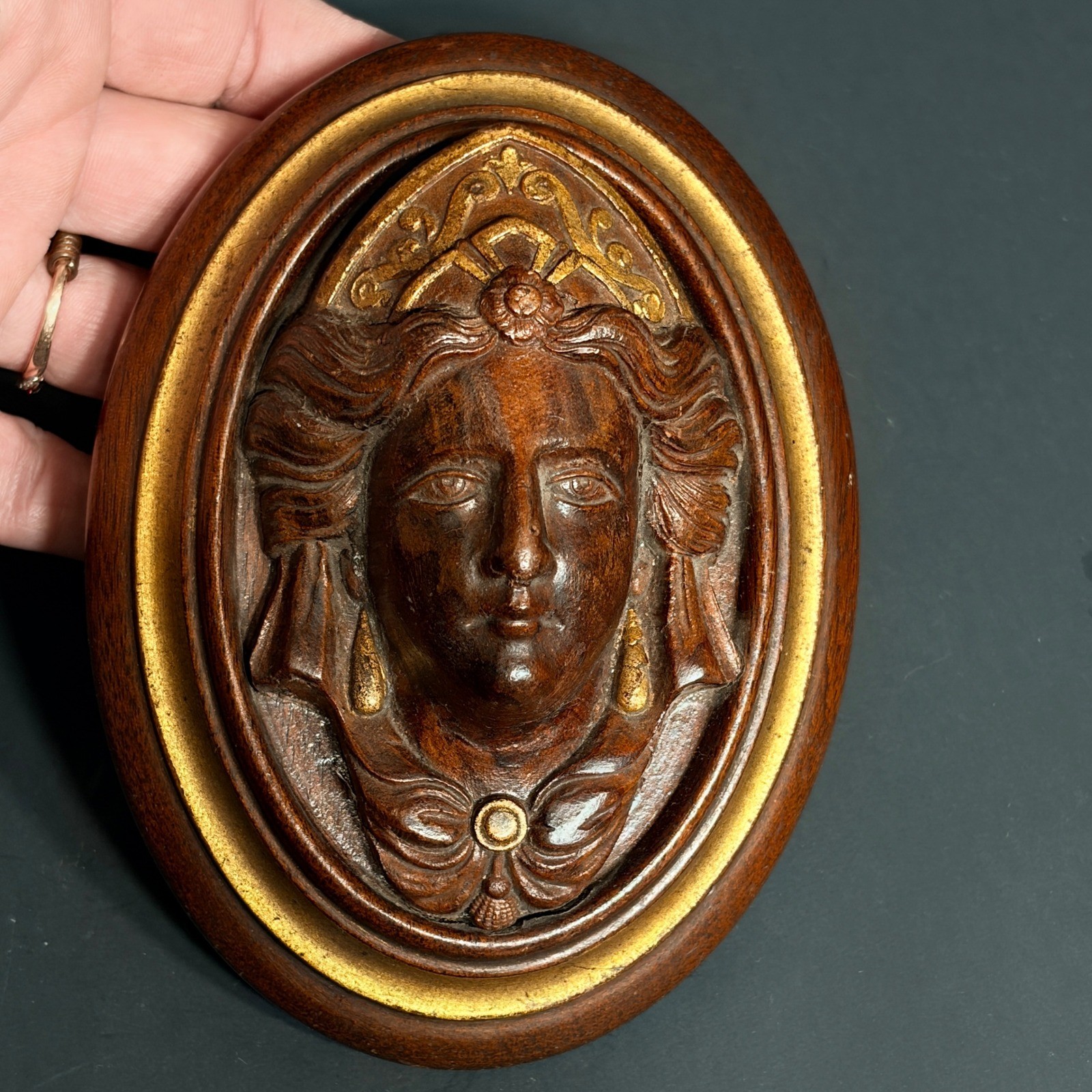 Antique 19c Gutta Percha Relief Carved Wood Lady Cameo Wall Plaque Gilt Oval