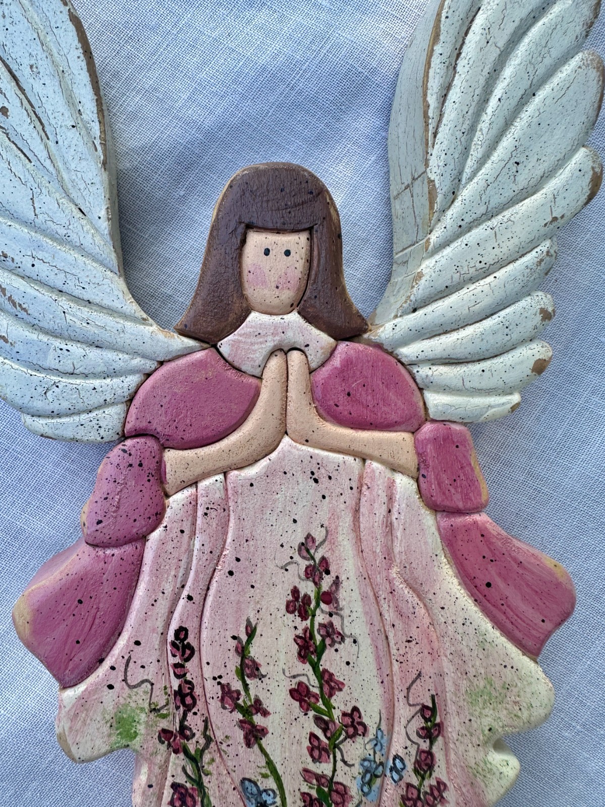Handmade 3D Intarsia Mixed Wood Art Angel Plaque 11″x6.5″ Pink/White