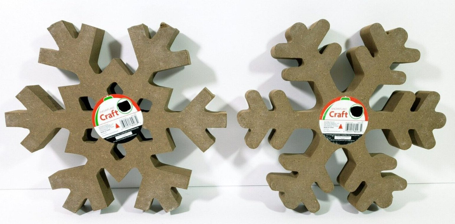 Christmas Wood Snowflake Rustic White Shabby Free Standing Lg 8 in Set of 2 NWT