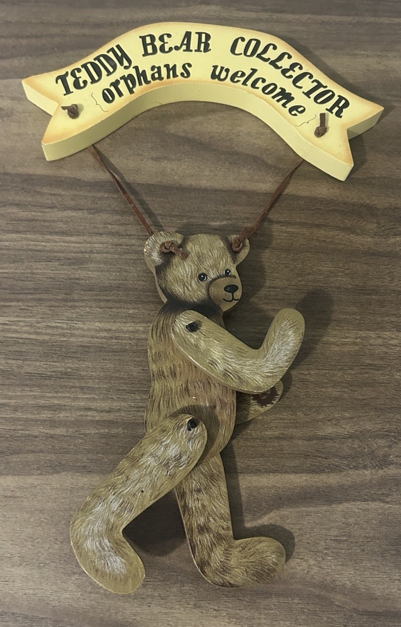 Tender Hearts Treasures Teddy Bear Collector Sign Wall Decoration