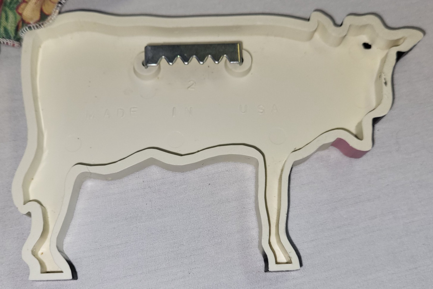 Vintage Wall Hanging Plaque Cows Cattle Pink Bows Farm Decor USA 1 is Homemade