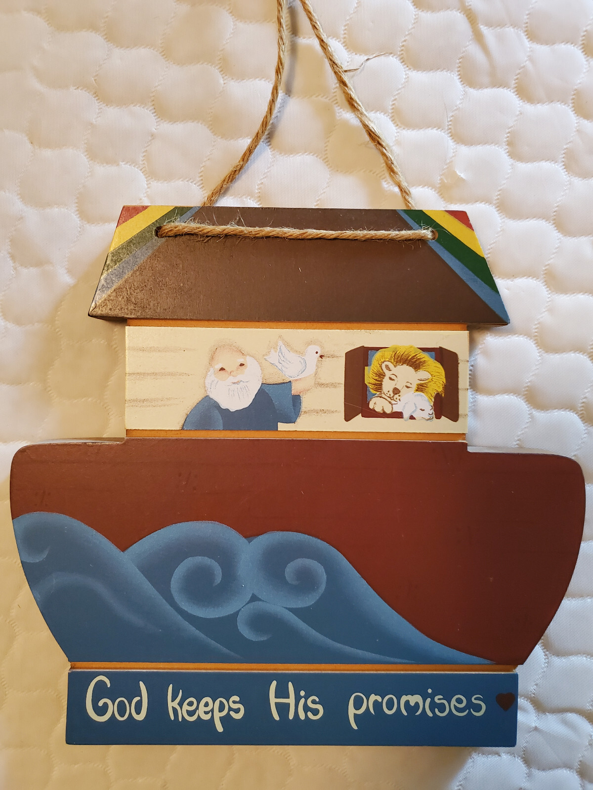 Noah’s Ark Wood Hanging Wall Plaque God Keeps His Promises approx 8 x 7.5 inches