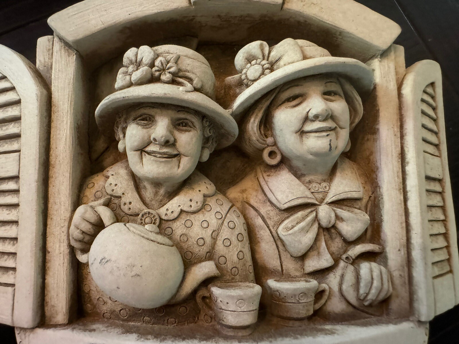 Carruth Studio 2008 FRIENDS Cast Stone Wall Plaque Tea Time 6″ x 2″