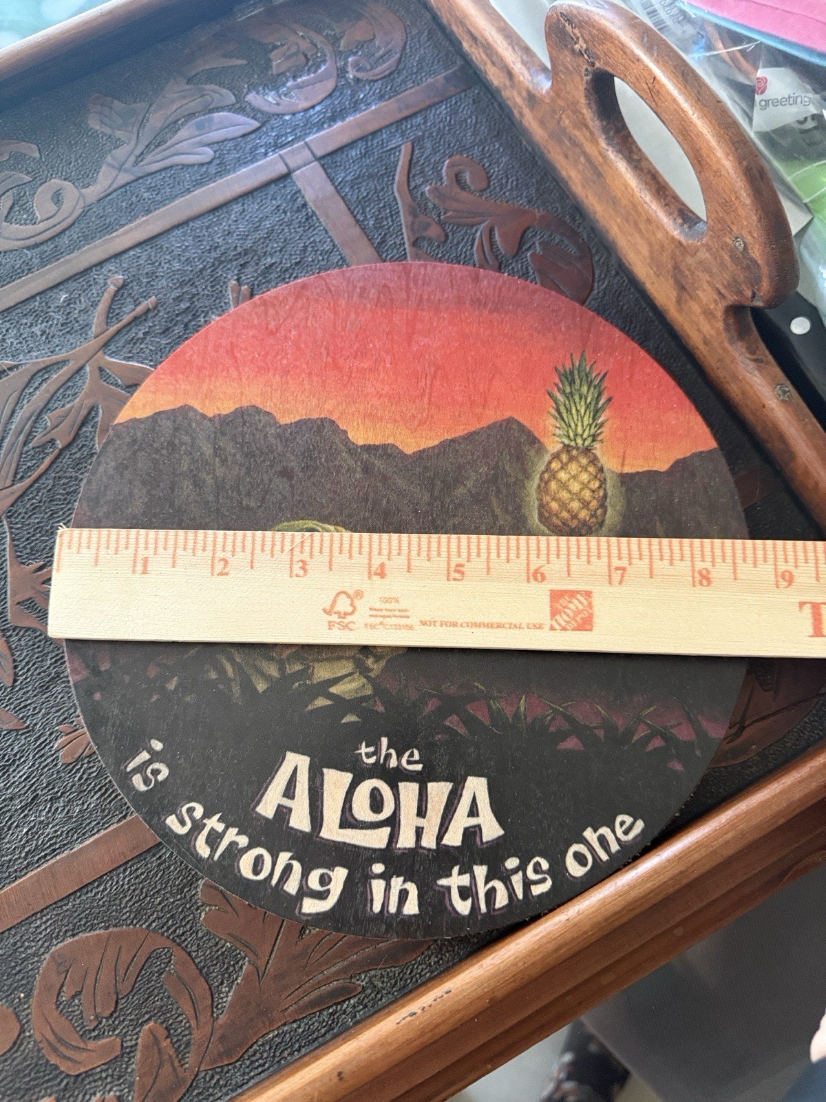 Artopia Hawaii 9in Round Wood Hanging Wall Plaque Pineapple “ALOHA is strong”