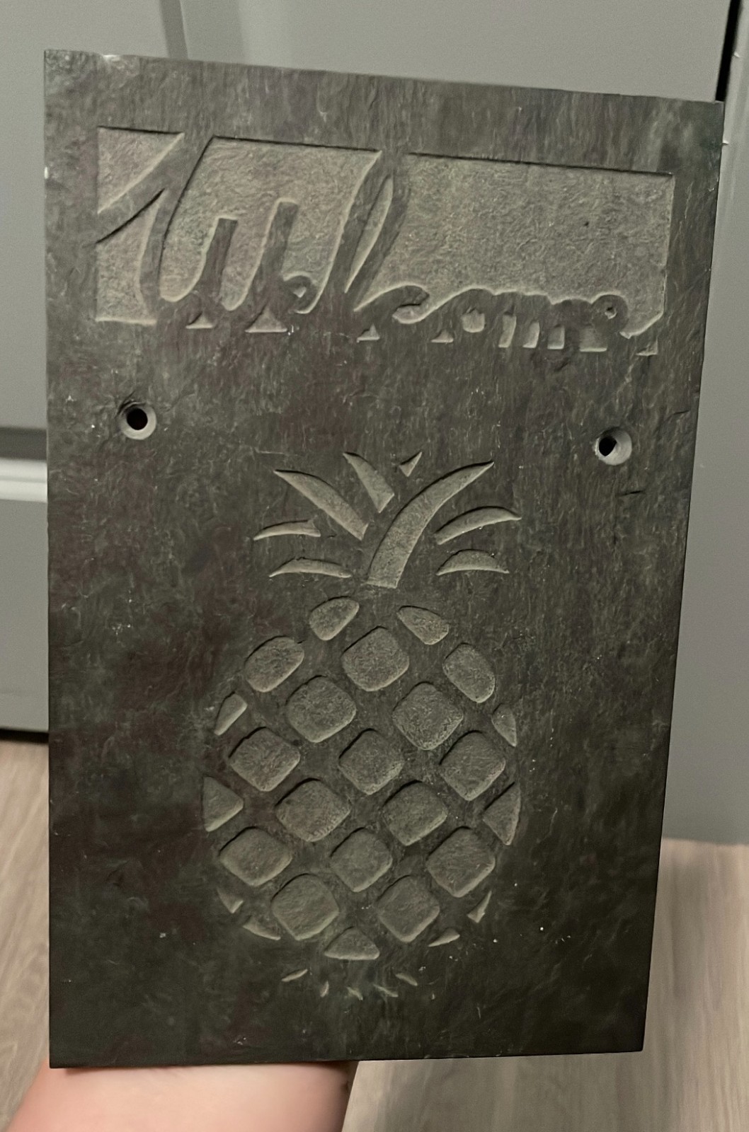 Engraved Slate Welcome Plaque with Pineapple – Rustic Stone Wall Decor