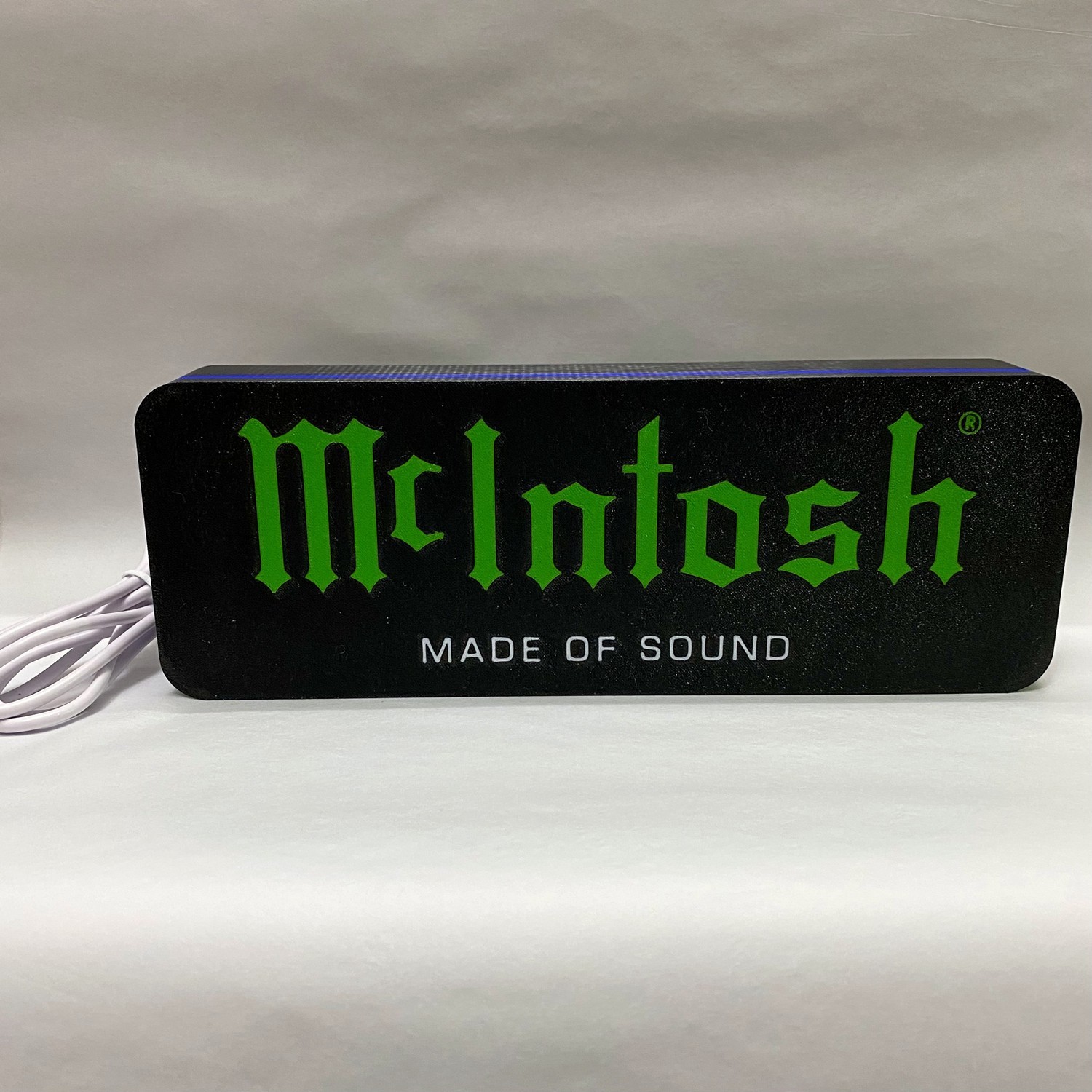 Light-Up USB LED Lamp Neon Sign 9 Inch McIntosh 3D Printed Light Box Audio Theme