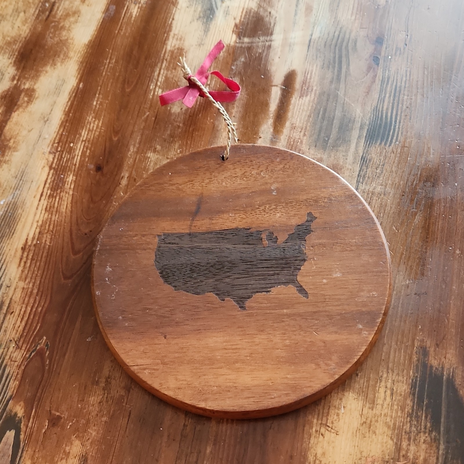 Handmade Decorative Wood Grain Circle Hanging Plaque United States Map Brown