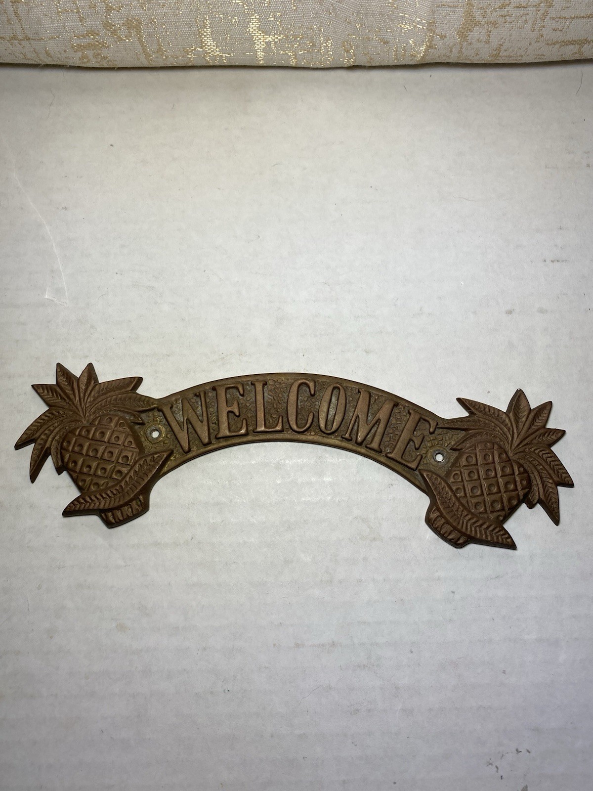Brass Wall-Mounted Pineapple Welcome Sign 9″ India