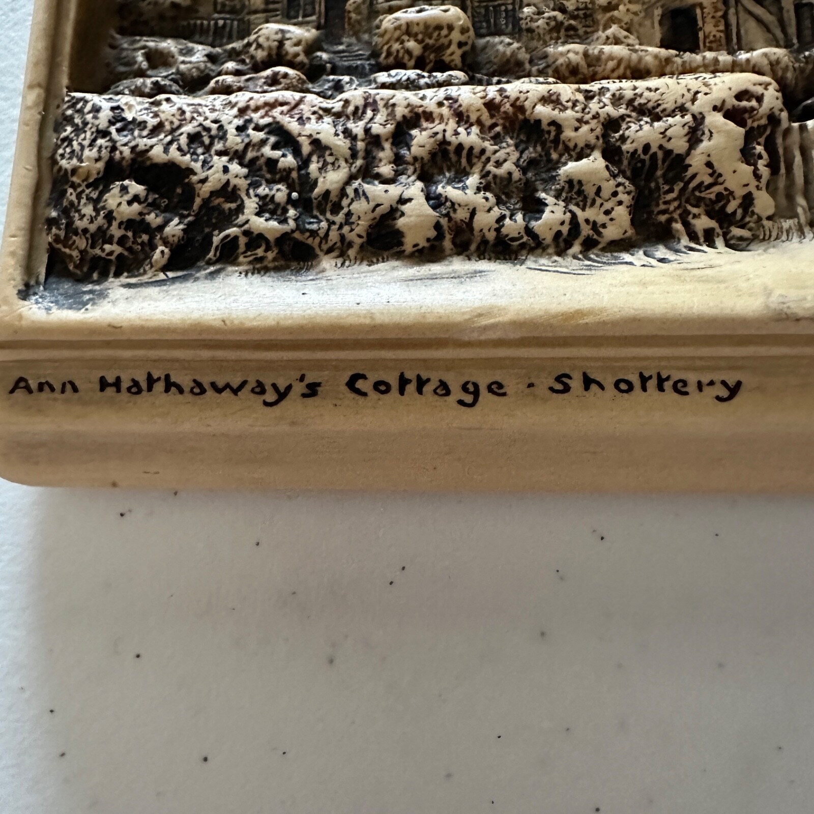 Ann Hathaway Cottage 3D Ceramic Wall Plaque Hanging Vintage MCM Shottery England