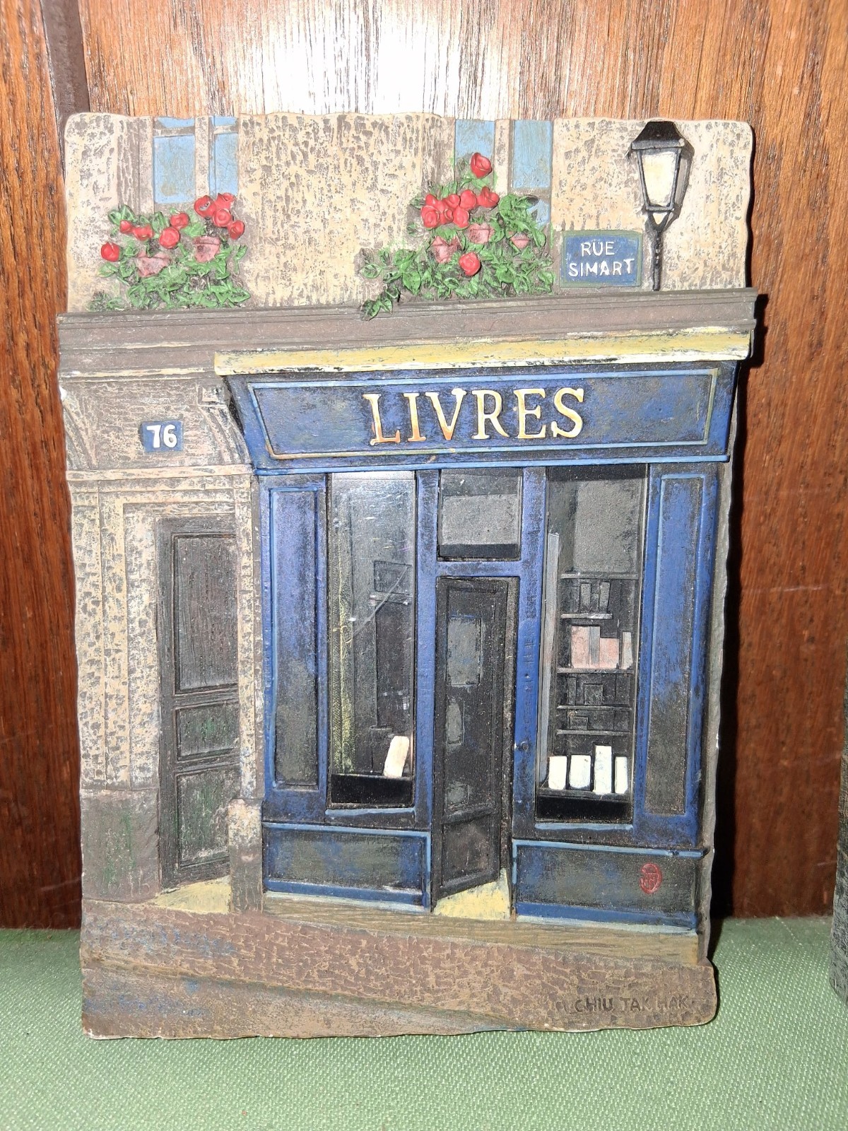 LIVRES 3D Wall Art Resin Book Store Plaque by Chiu Tak Hak Sculptural 6″ X 4.5″
