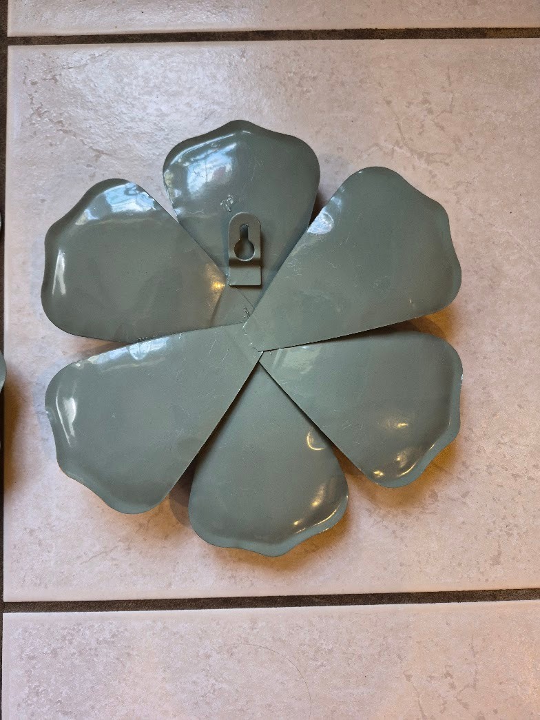 Metal Flower Wall Art Decor (set of 3)