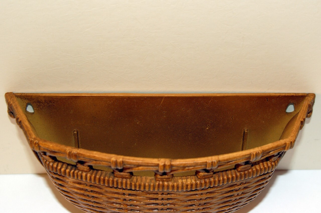 SIMULATED WICKER BASKET WALL HANGING#GO54 ONE PIECE ONLY(R2B1-1)