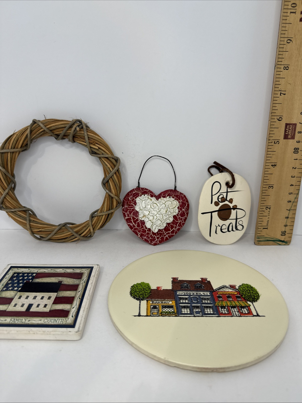 Home Decor Lot Trivet Coaster Wreath Metal Heart Hanger Pet Treats Hanger