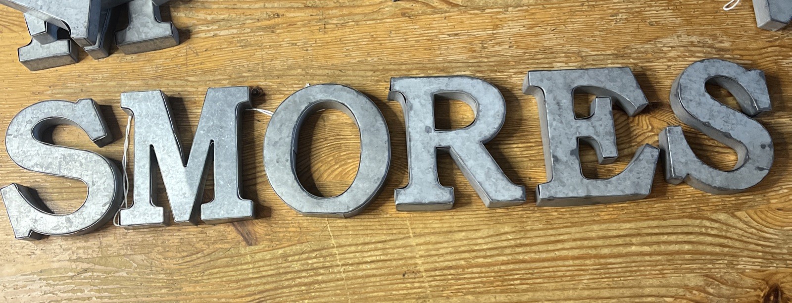 Metal Letter Lot 18 Free-Standing Table Wall Decorations Home Decor Industrial