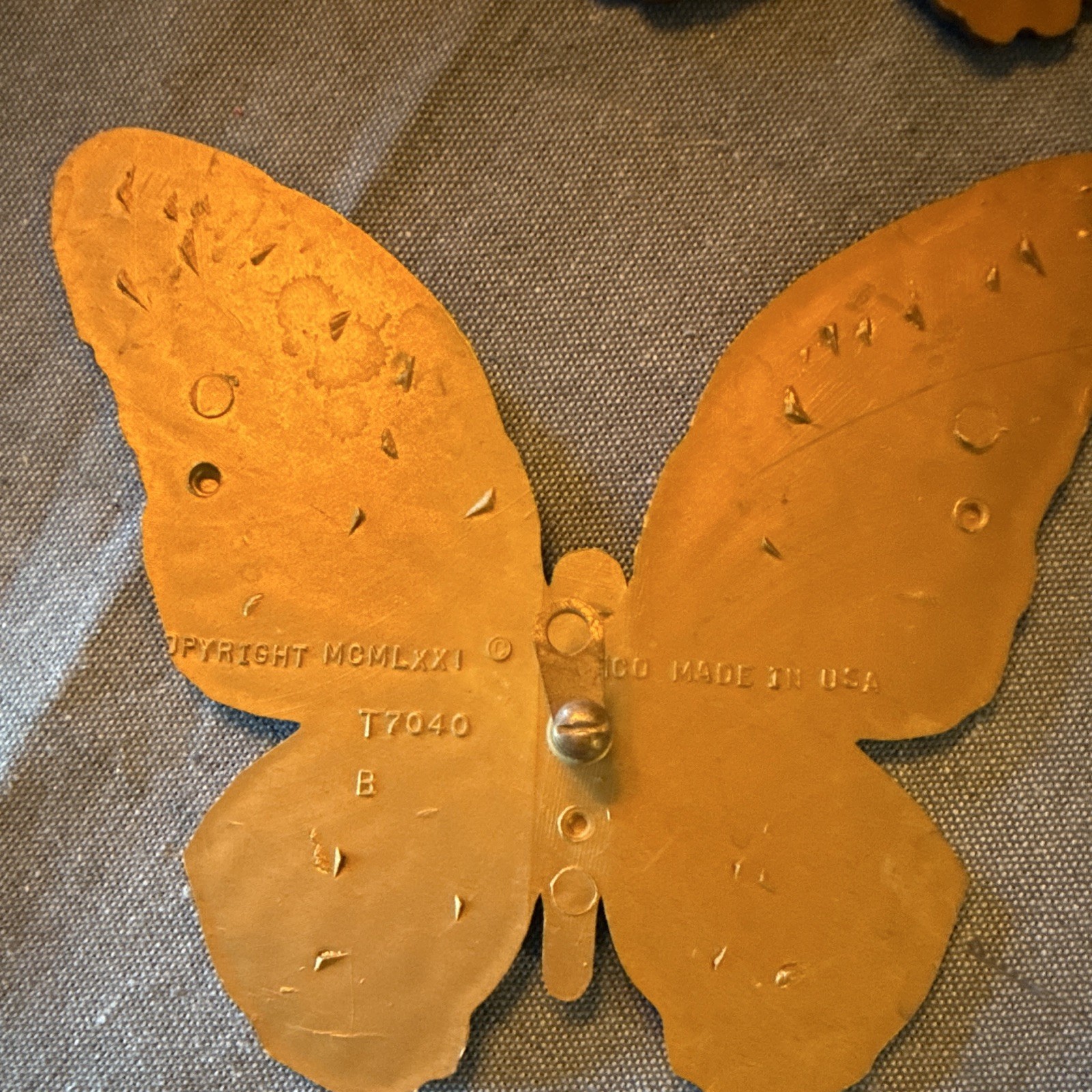 Vintage Gold Tone Butterfly Wall Decor Set of 2 Small T7040 T7041 made in the US