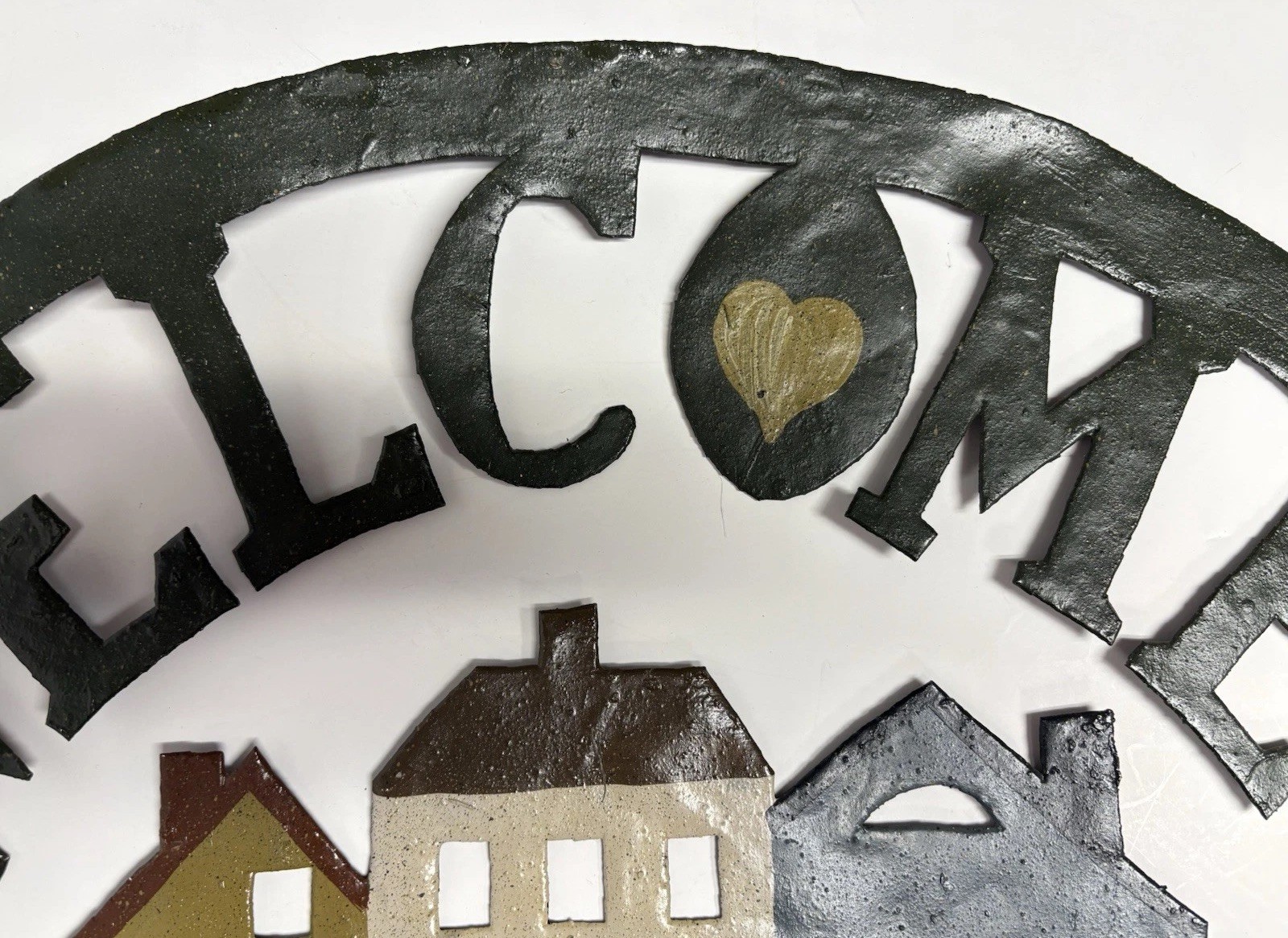Welcome Sign vintage Folk Art Hand Painted Textured Metal Arch Shape 1980’s Nice
