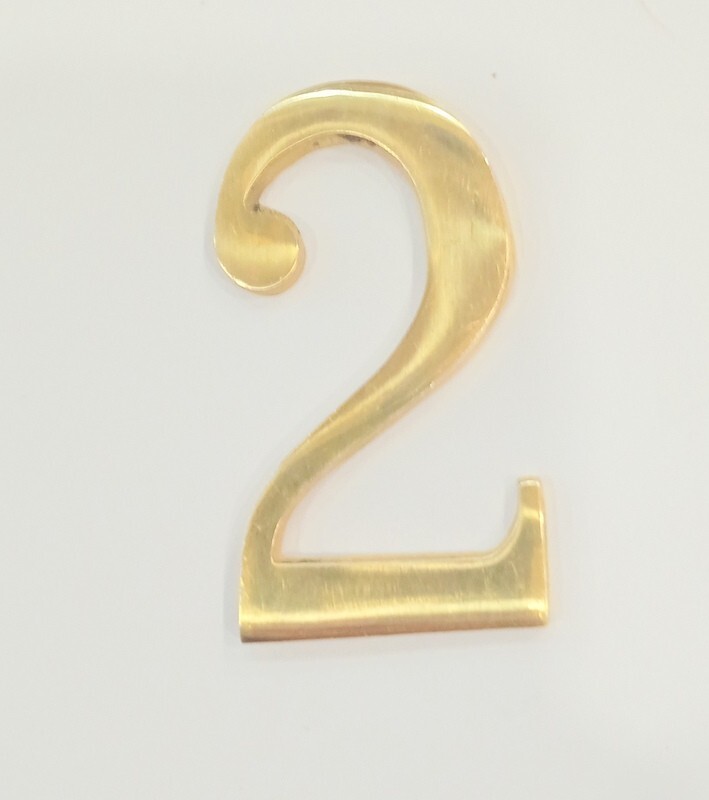 150 MM 6″ HEIGHT BRASS HOME DOOR MOUNTED & WALL MOUNTED NUMBERS “2”