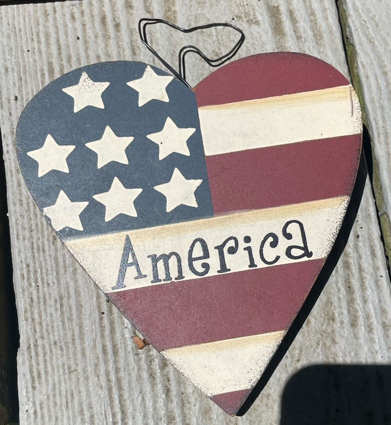 Primitive Americana Wood Wall Hanging Set USA Flag Heart Star Rustic Country