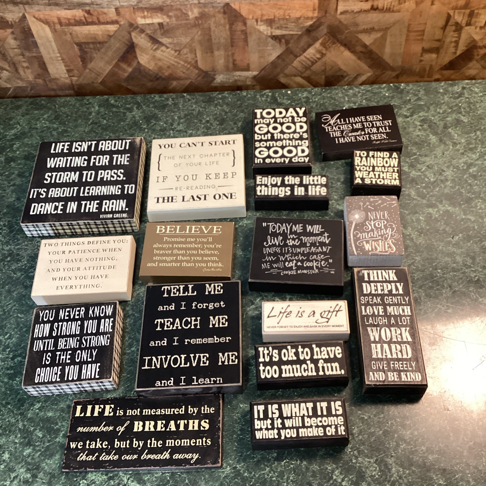Lot of 17 Motivational Quotes Sayings Wood Home Decor Signs Boards Wooden Rustic