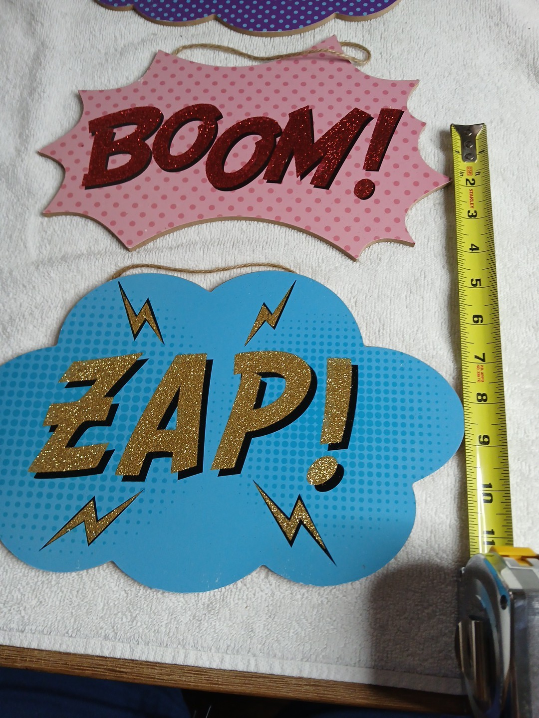 Superhero Comic Action Phrases: Pow! Boom! Zap! Wood