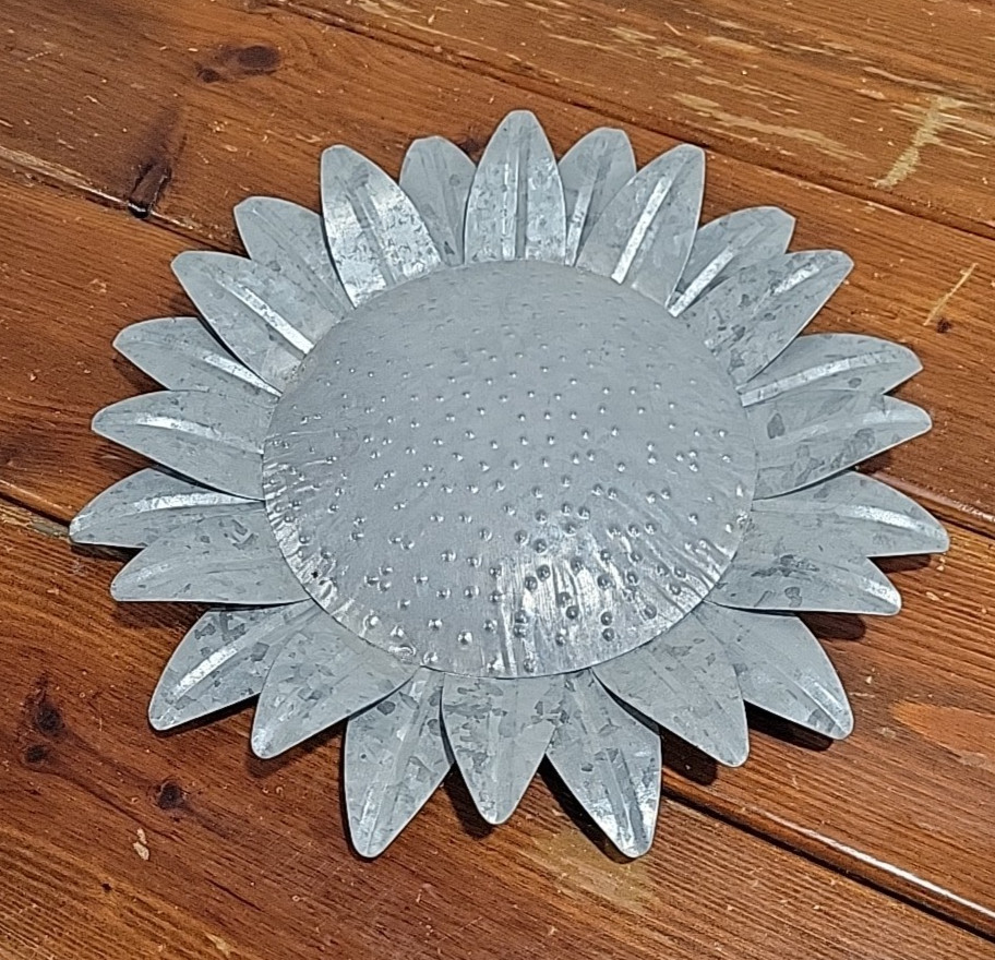 Metal Sunflower wall decor 11 Inches