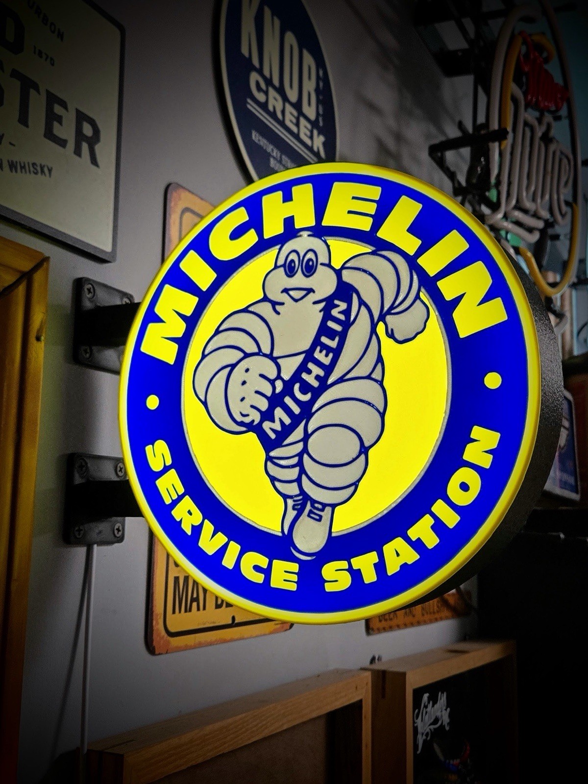 Michelin Service Station Round LED Light Box | USB Powered Sign | Garage Decor