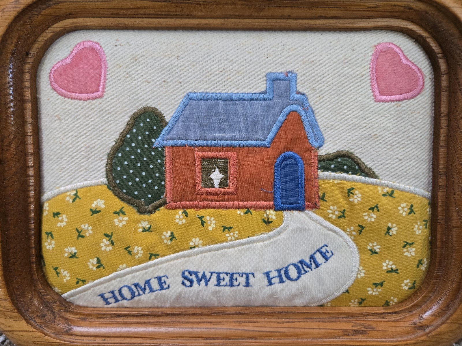 Vtg 80s Russ Berrie Home Sweet Home Oak Framed Plaque Country Hearts Applique
