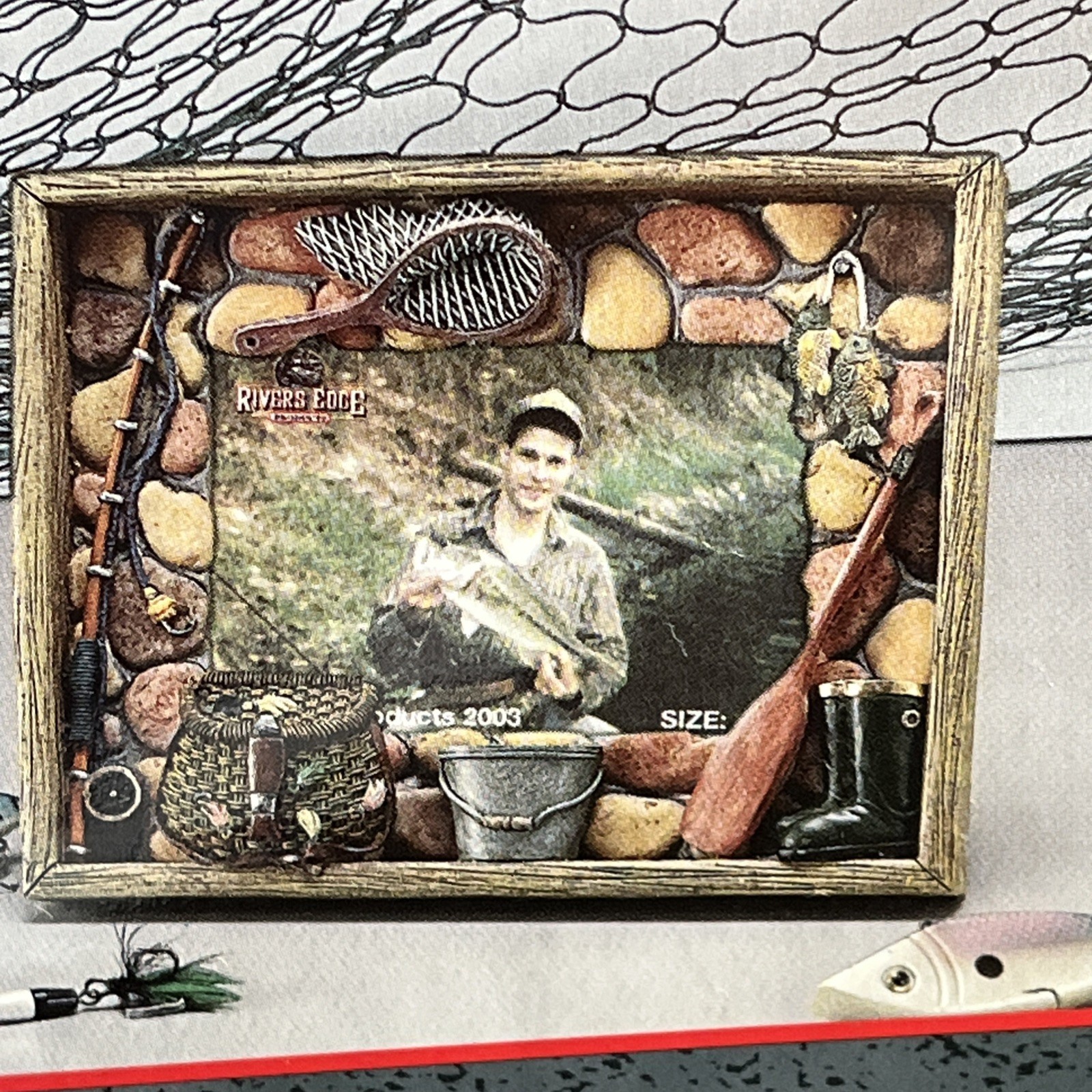 Rivers Edge Fishing Shadow Box Photo Frame 3.5×5 New in Box Father’s Day Gift