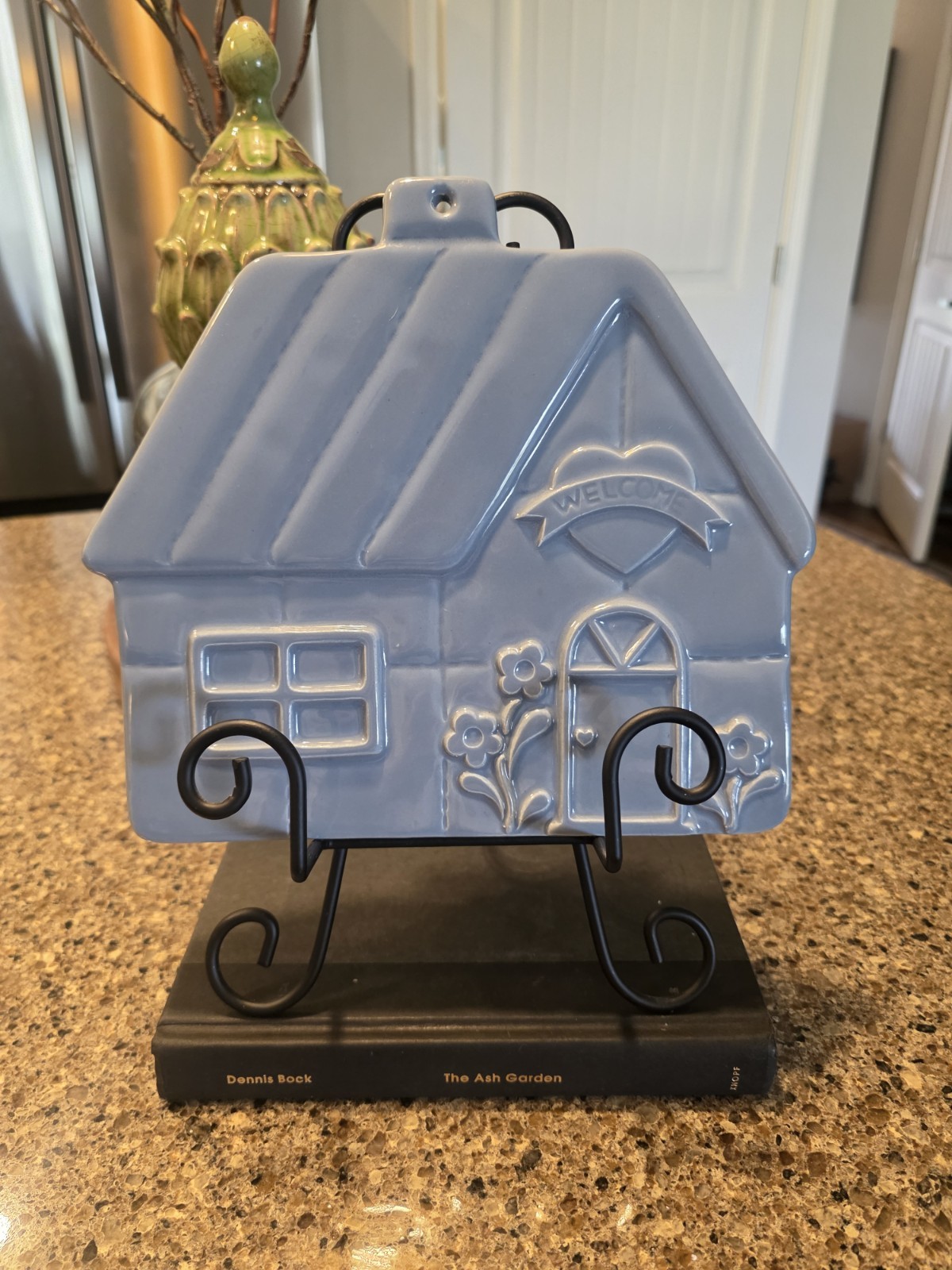 Vintage 1987 HMK Beatrix Potter Cottage Wall Plaque “Welcome” Storybook Decor 9″
