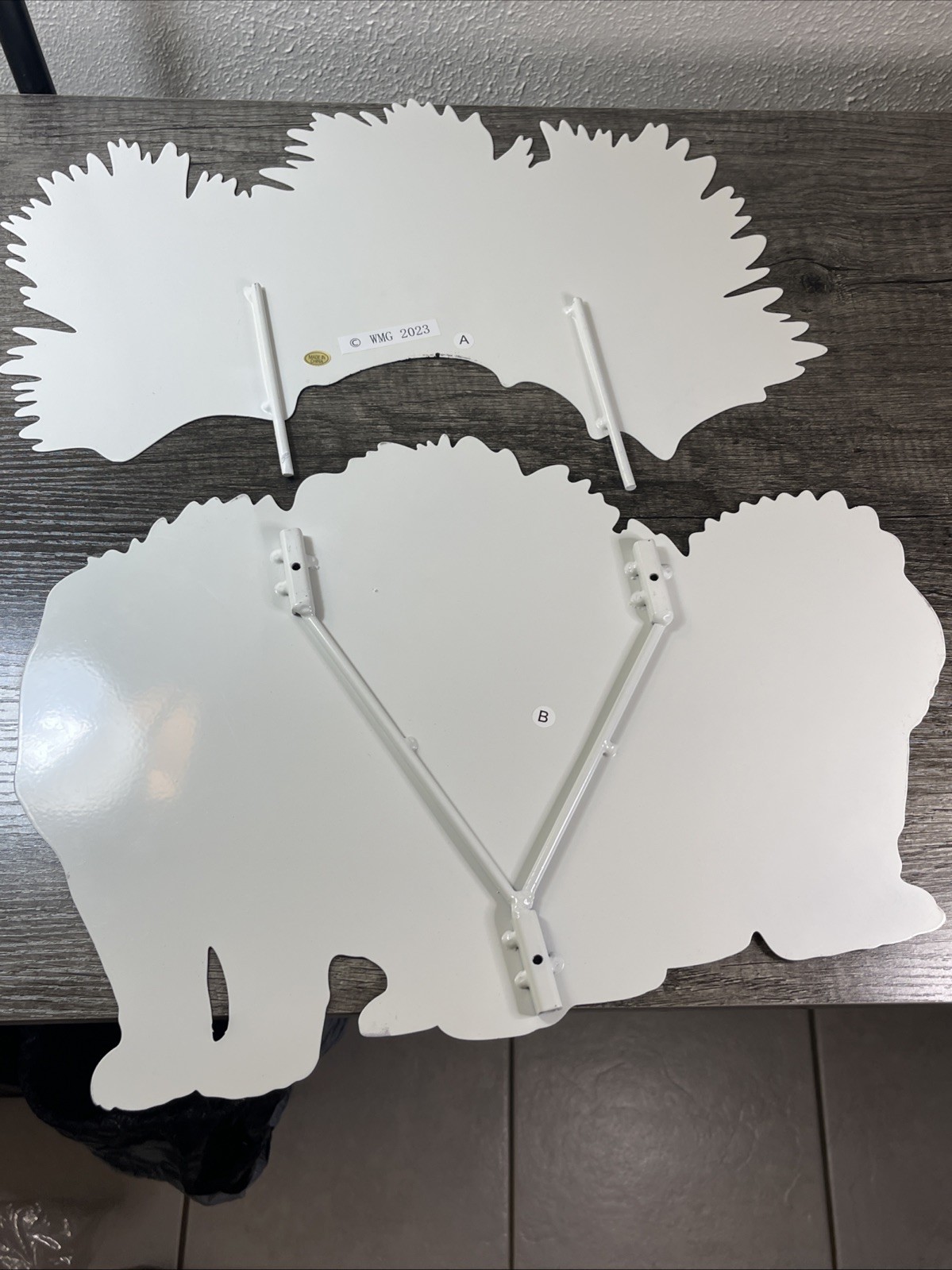 Realistic Skunk Metal Yard Art/Sign Opened Box Complete ￼