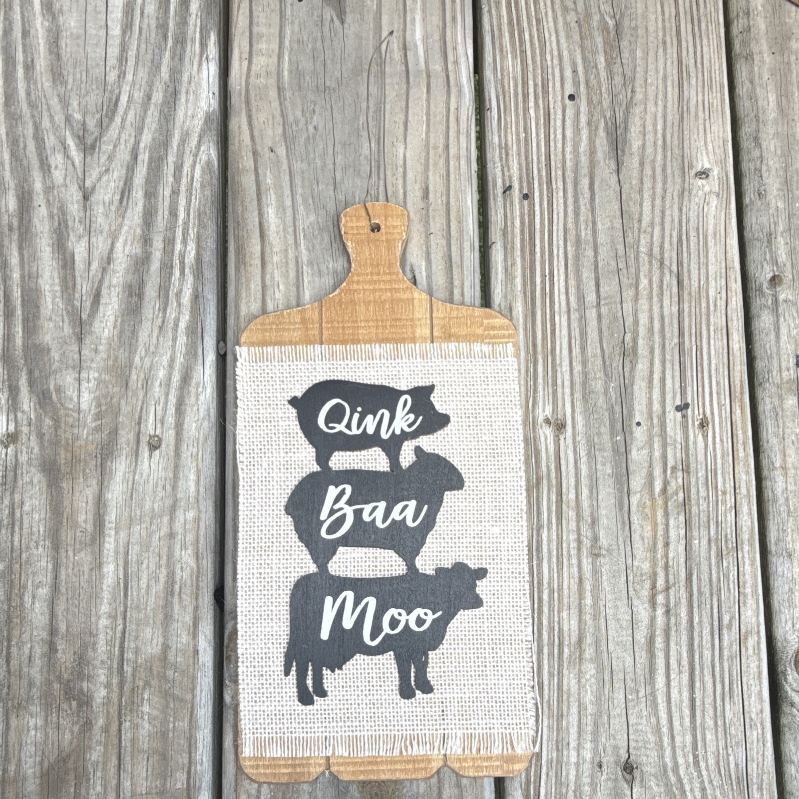 Farmhouse Rustic Distressed Wood Hanging Farm Animal Wall Signs “We Licked It”