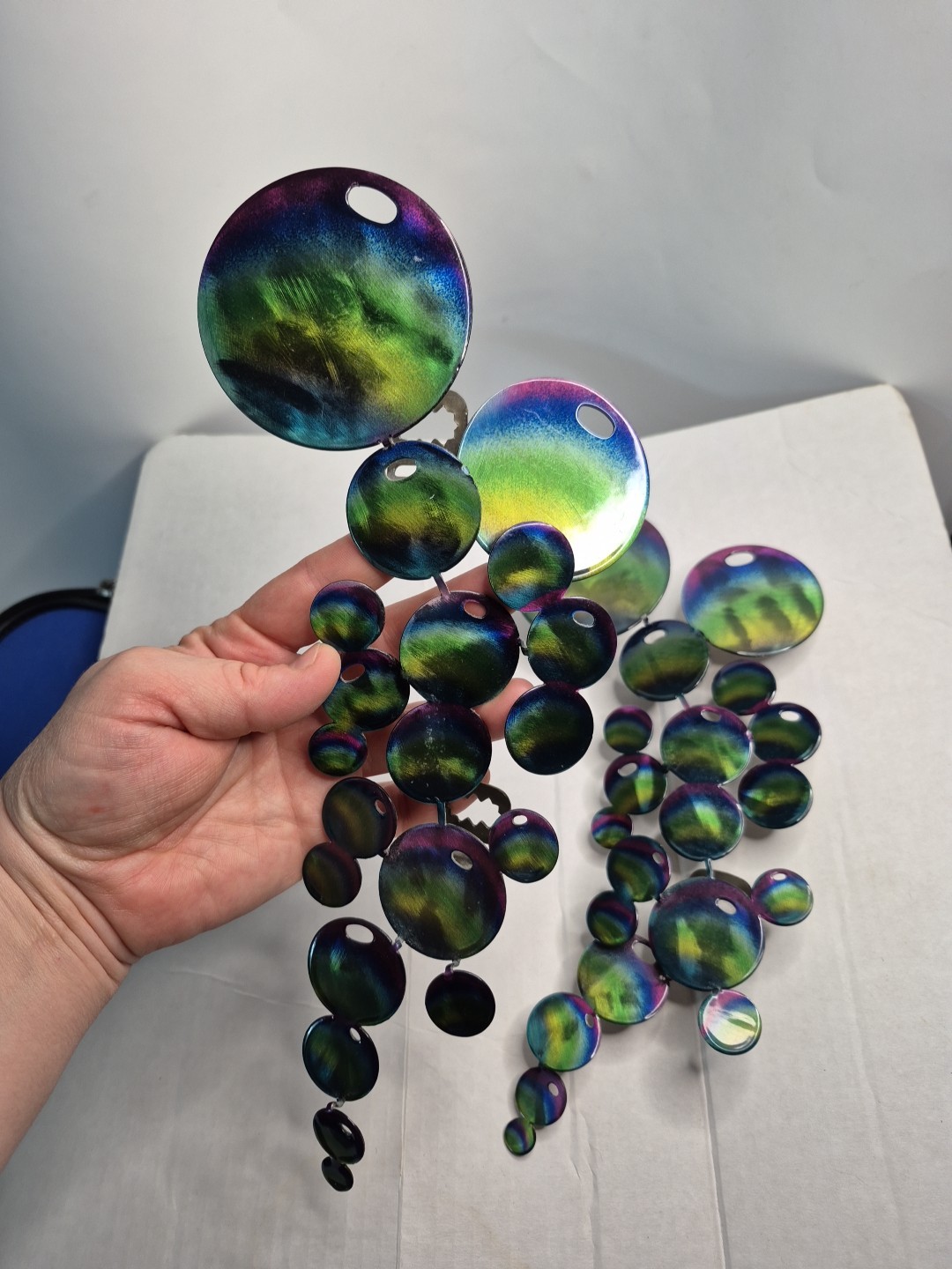 Retro Metal Wall Grapes/ Circles Cluster Bubbles Wall Decor Rainbow Colors Style