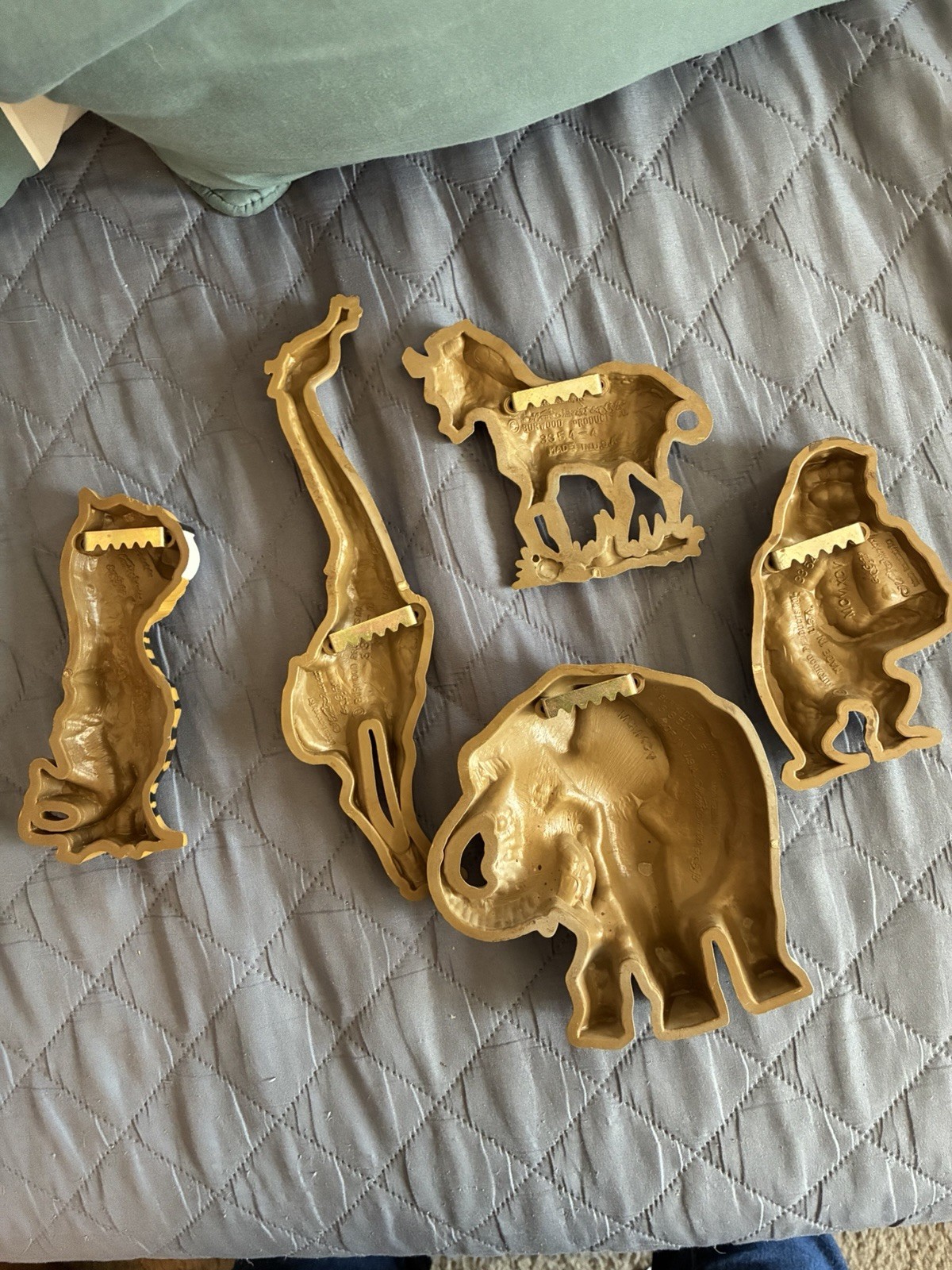 Vintage Burwood Jungle Animal Wall 5 Plaques Elephant Giraffe Gorilla Tiger