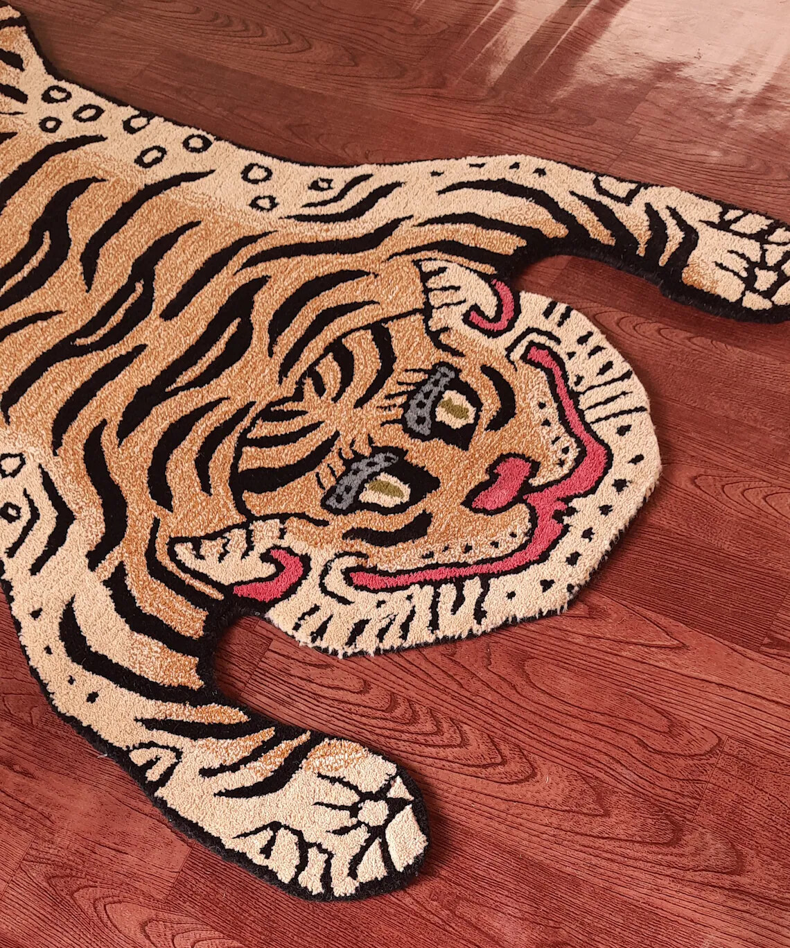 Tibetan Tiger Rugs Handmade 100% Woolen Hand Tufted For Home Decoration