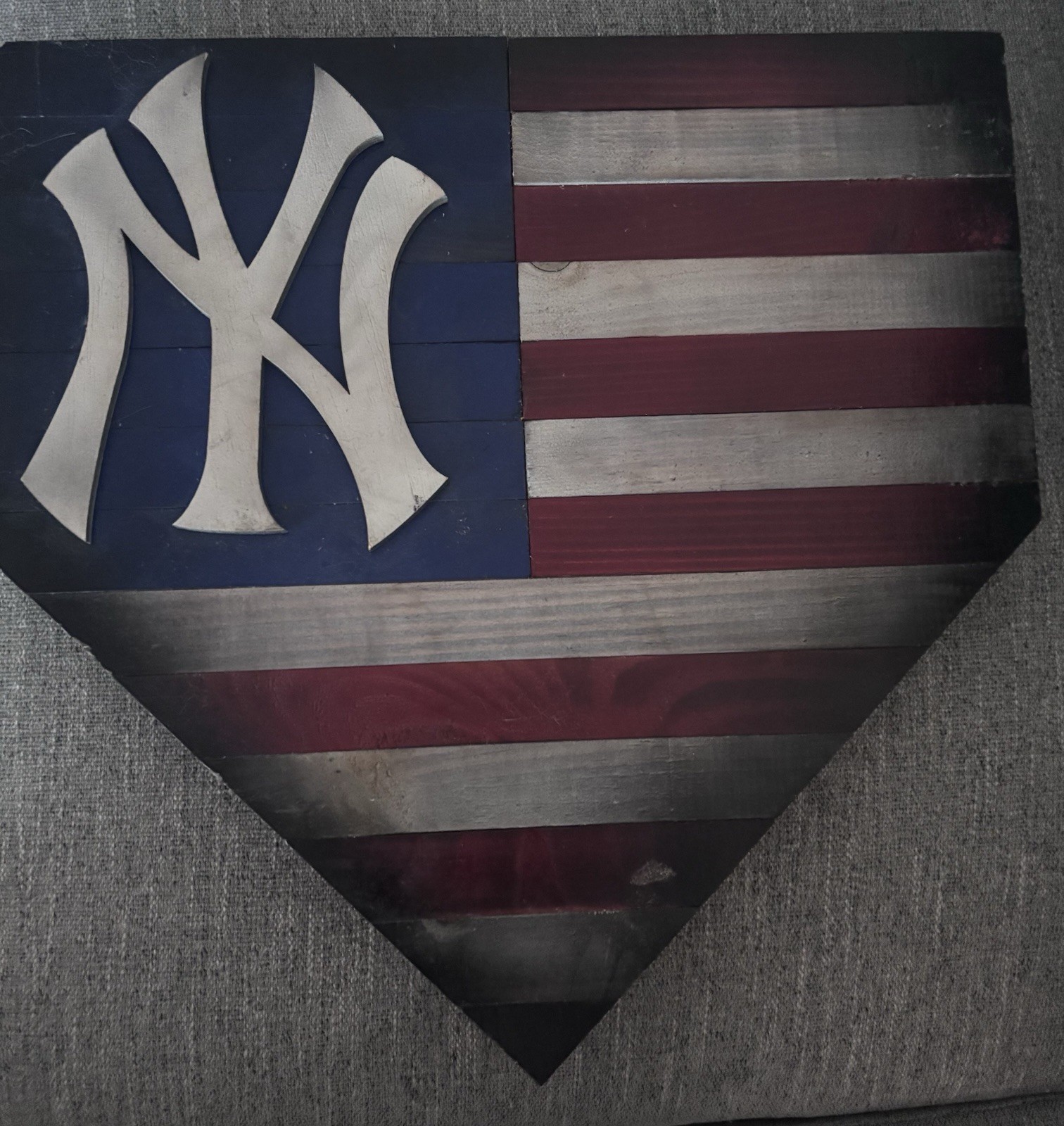 NY Yankees American Flag Home Plate Wood 3D Distressed Wall Plaque – 16.5 x 16.5
