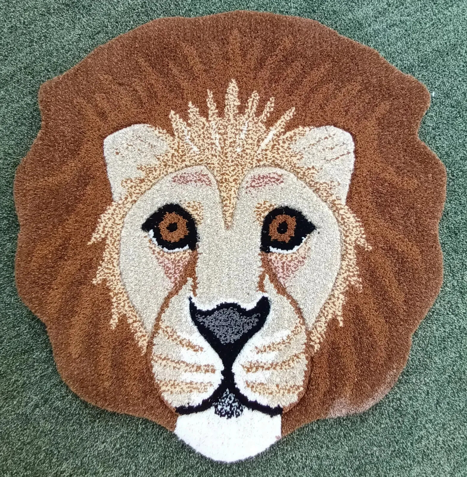 Tibetan Tiger Rugs Handmade 100% Woolen Hand Tufted For Home Decoration