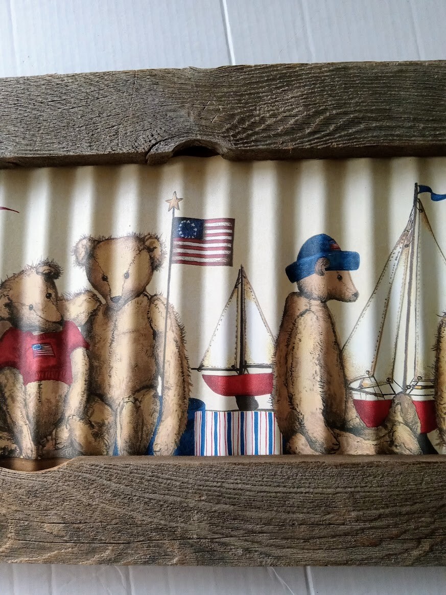 Wavy Metal Wall Art 3D Americana Country Teddy Bears Children’s Room Wood Frame