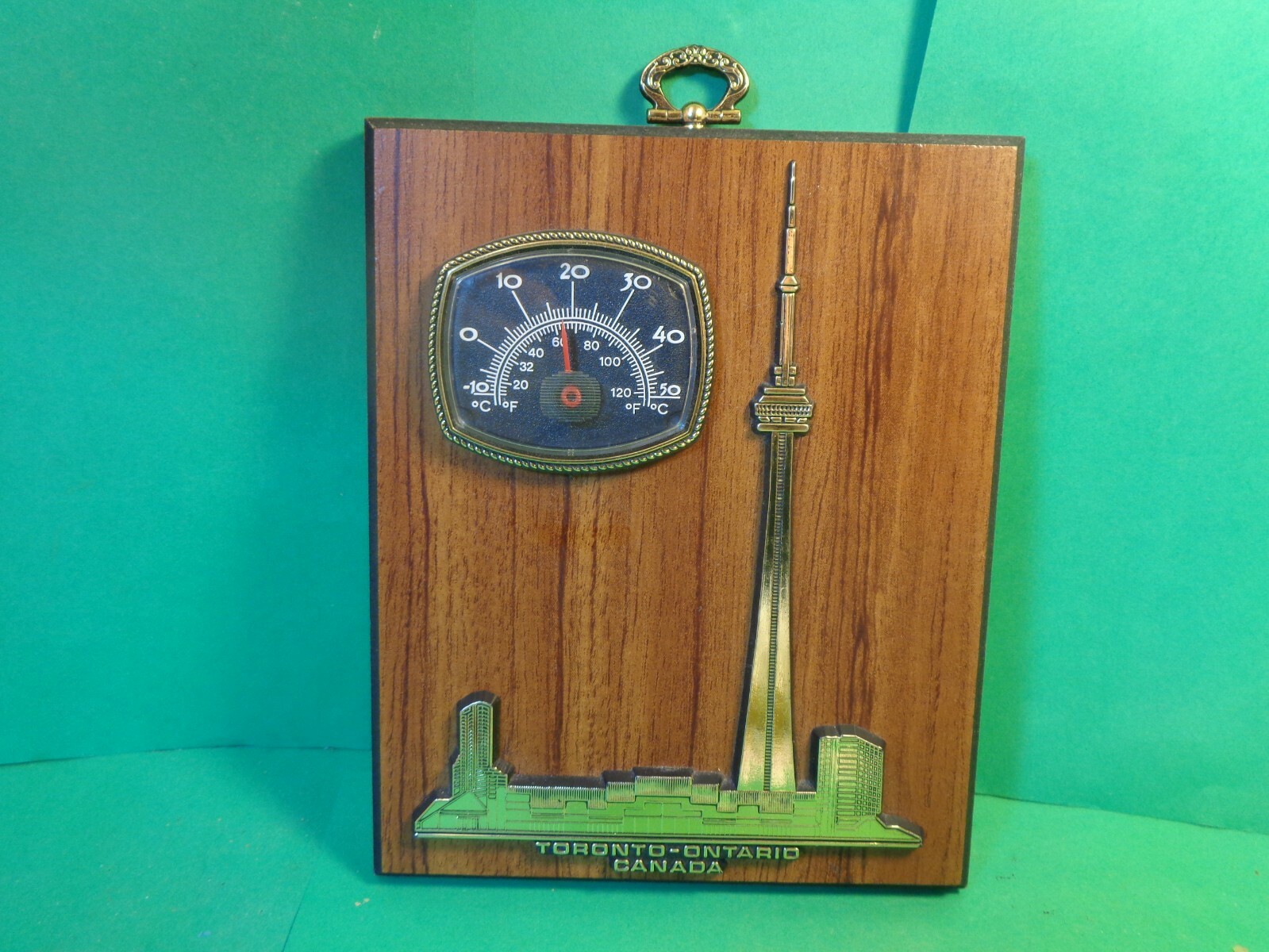 Toronto Ontario Canada Wooden Souvenir Wall Plaque w/Thermometer (Used/EUC)