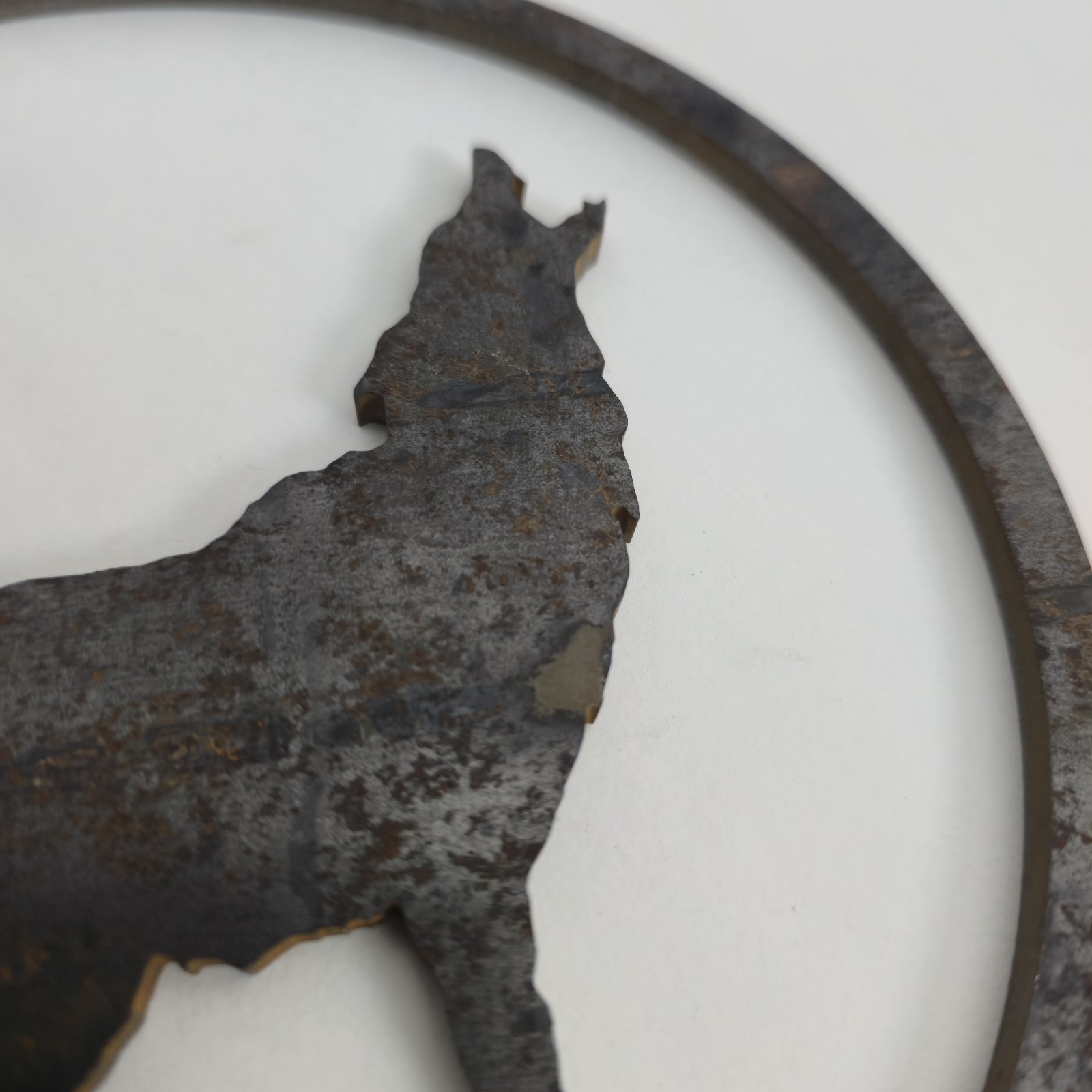 Rustic Metal Howling Wolf Hanging Wall Decor 6″ Height