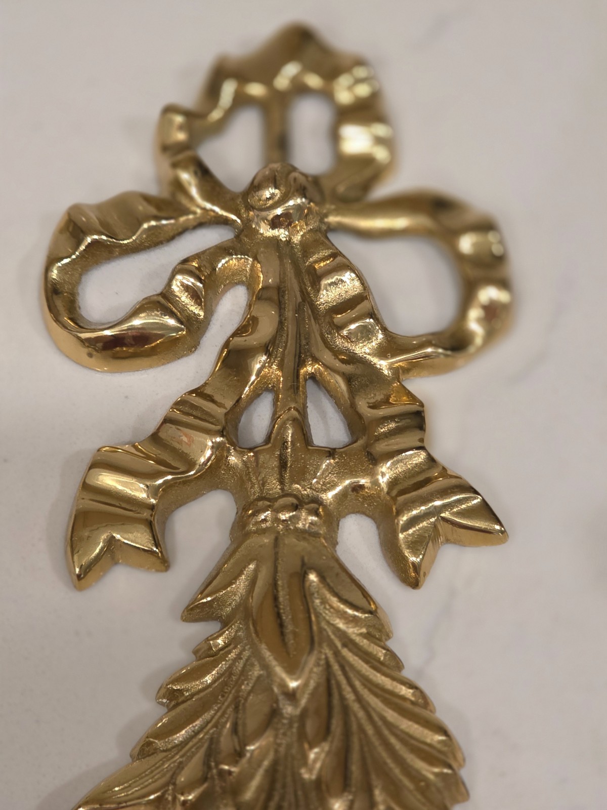 GATCO Solid Brass Victorian Bow Leaf Wall Decor Plaques Polished Brass Set of 2