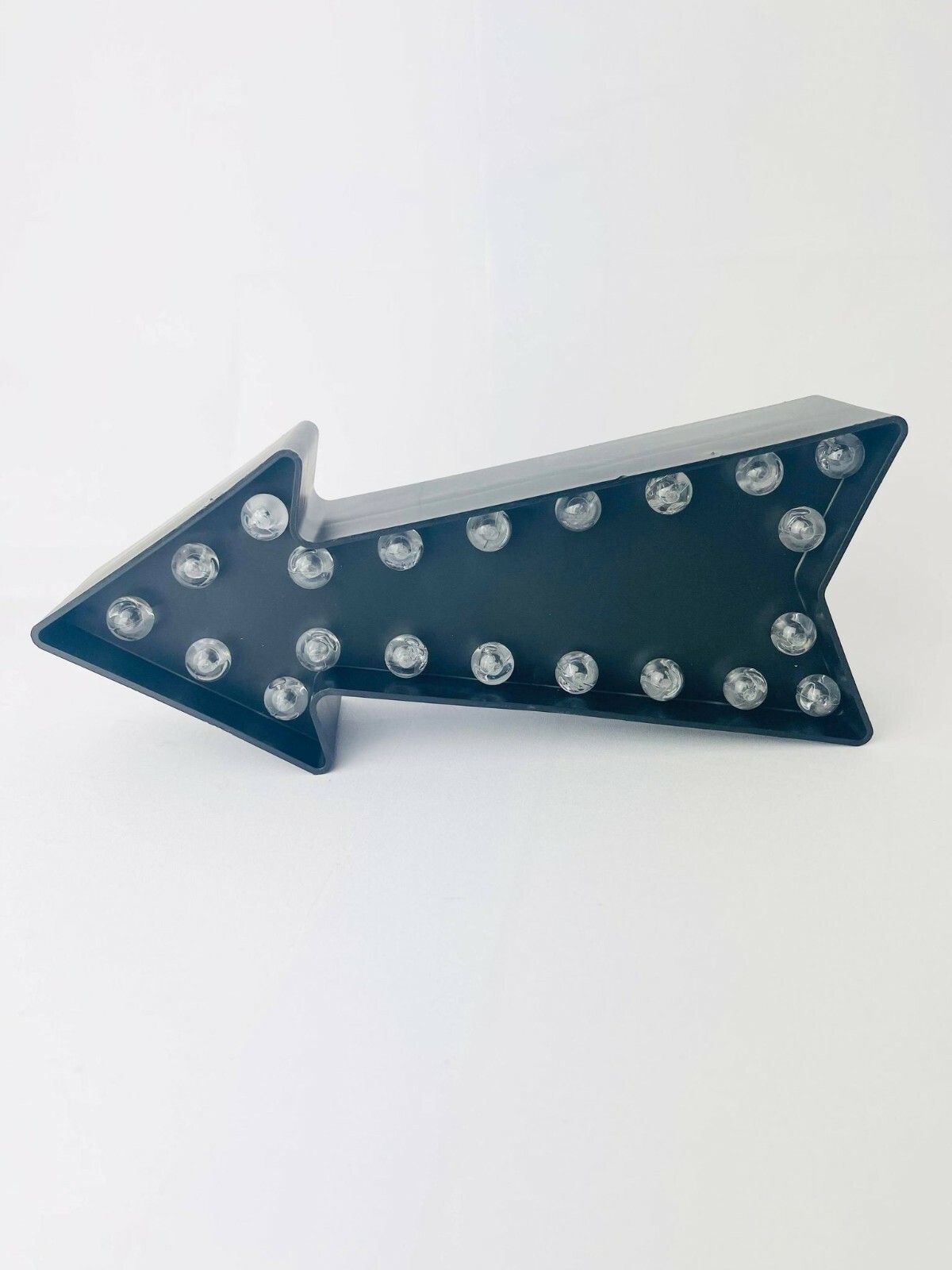 Black Marquee 3D Light Arrow Sign 11×4.5 inch, Battery Operated,2.5inch thick