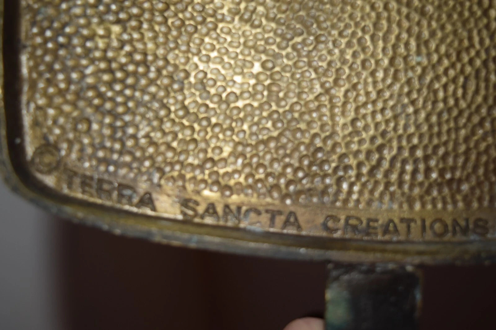 Terra Sancta Creations 1966 Brass Wall Plaque Hook Peace To All Who Enter Here