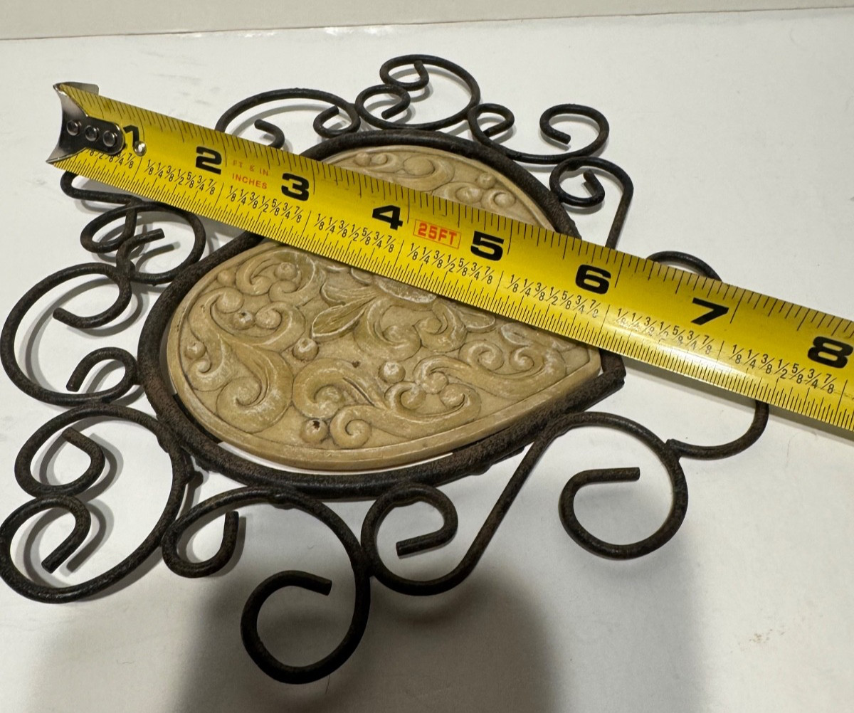 Shabby Chic Metal/Resin Heart Design Wall Hanging