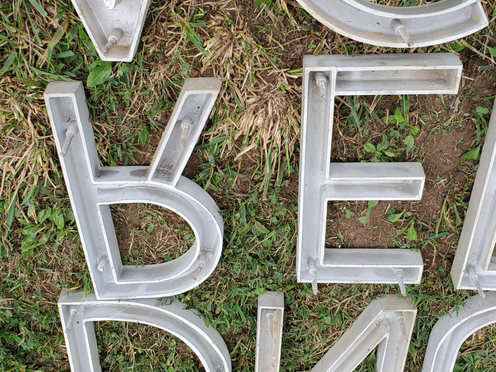Cast Aluminum 12″ Tall Old Store Sign Industrial Letter Lot A B D E F G I N R U