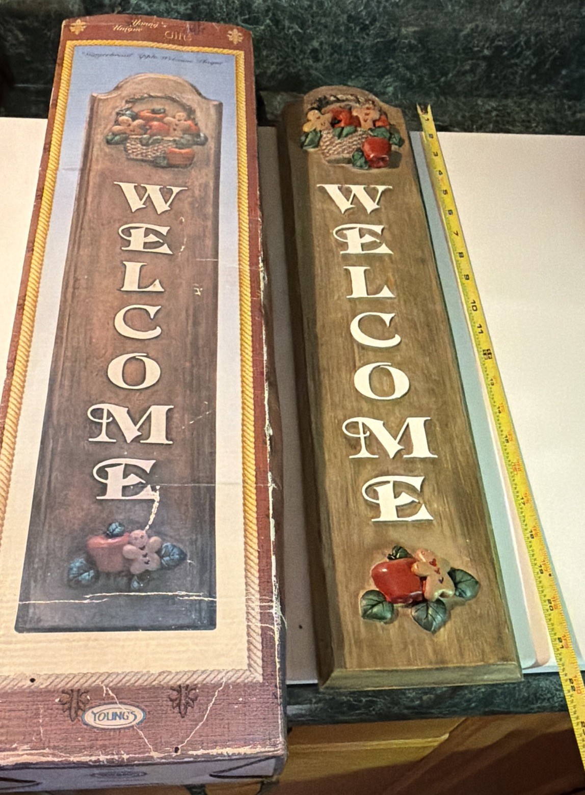 Gingerbread/Apple Welcome Plaque, Hanging Vertical