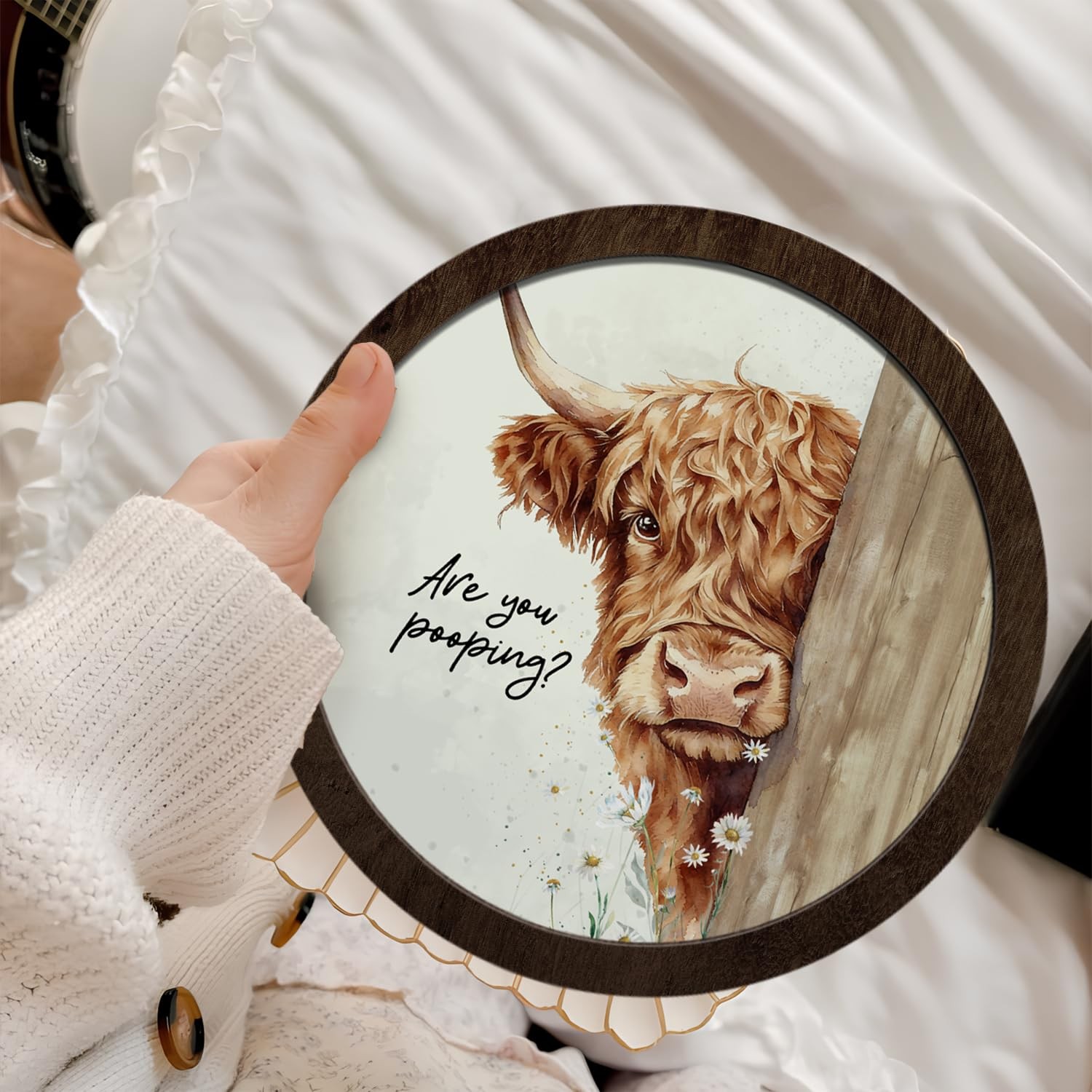 Funny Highland Cow Bathroom Round Wooden Wall Art, Highland Cow Bathroom Deco…