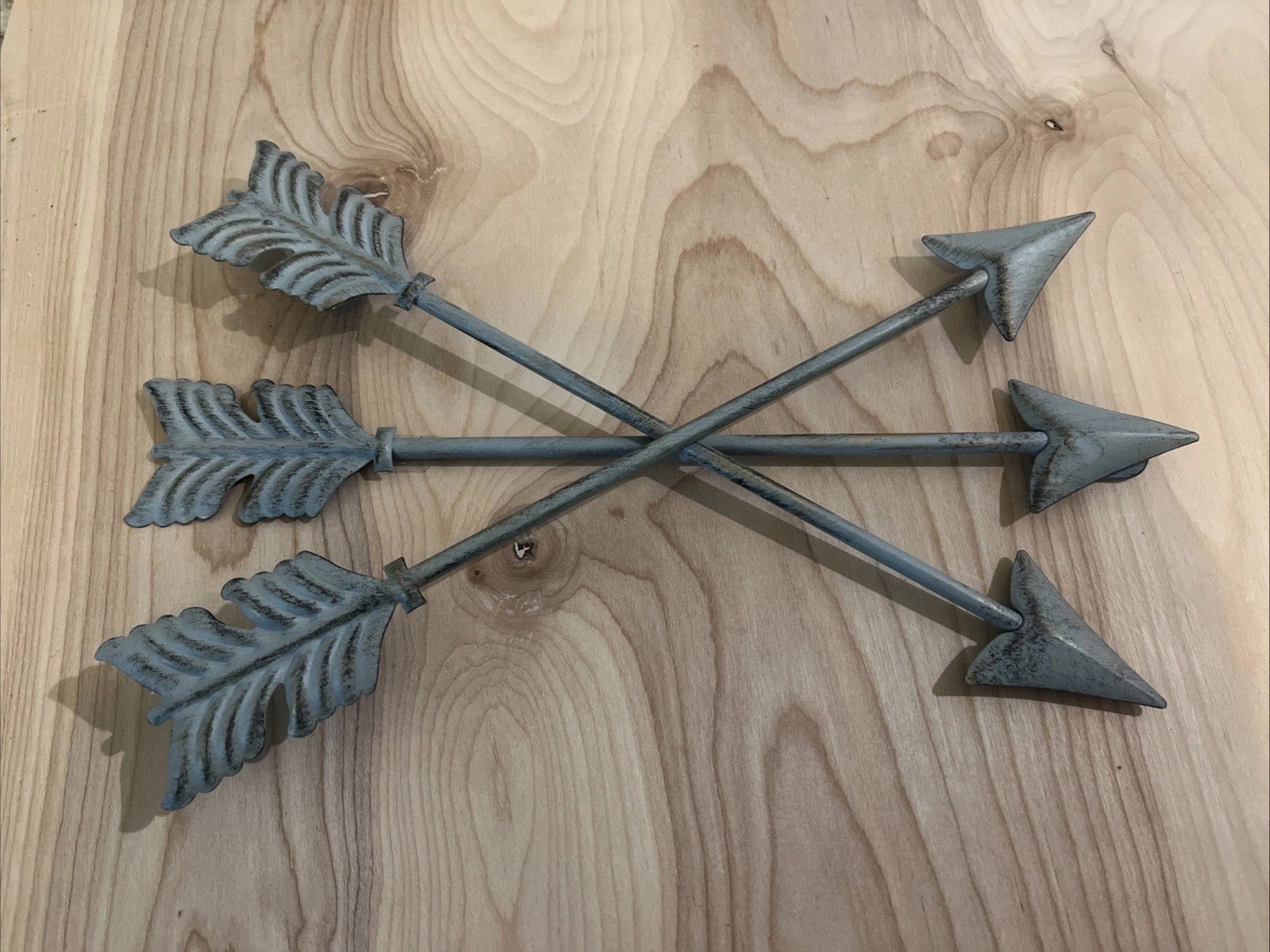 Rustic Silver Metal Arrow Cluster Hanging Wall Decor