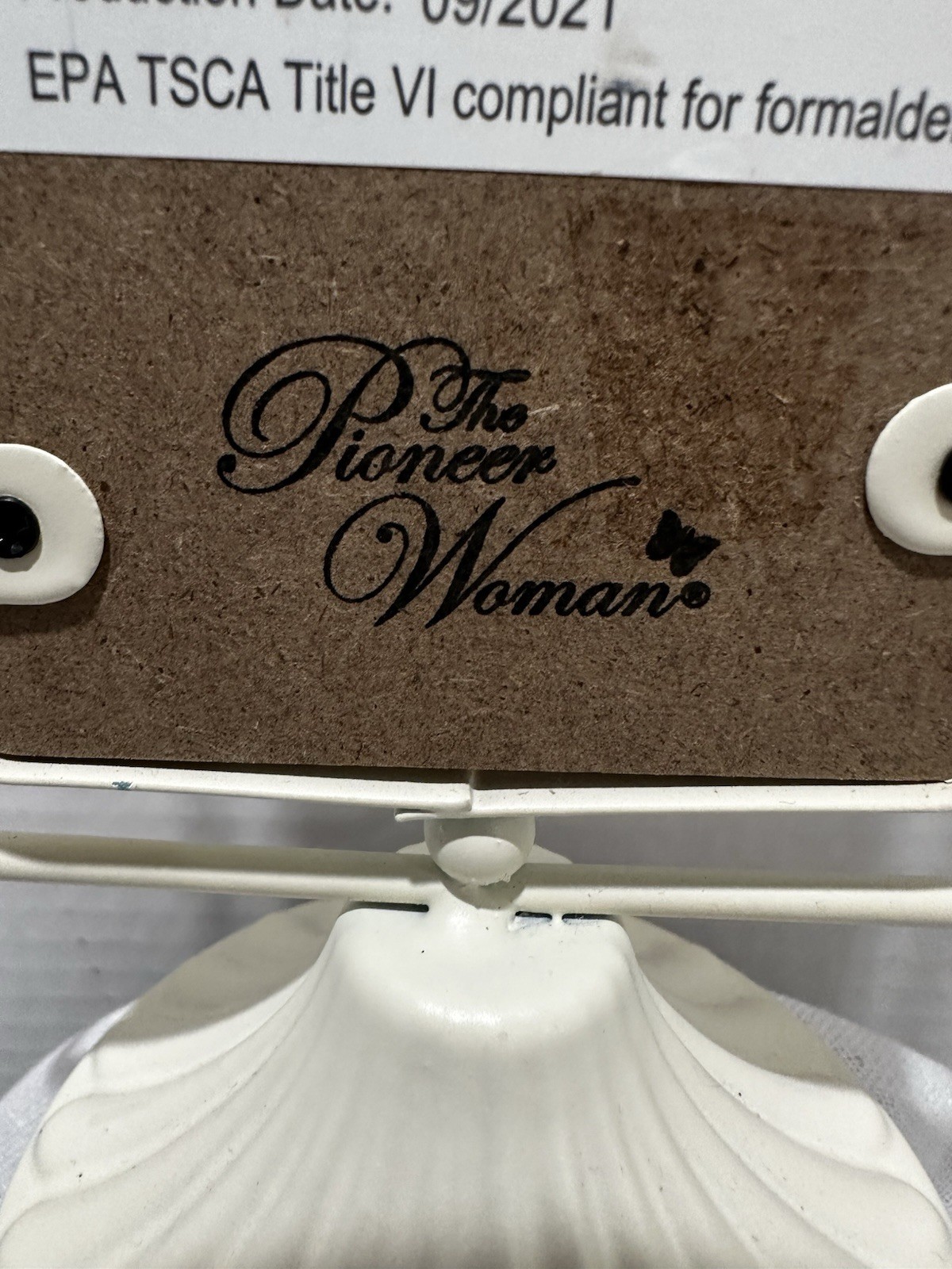 pioneer woman tabletop decor